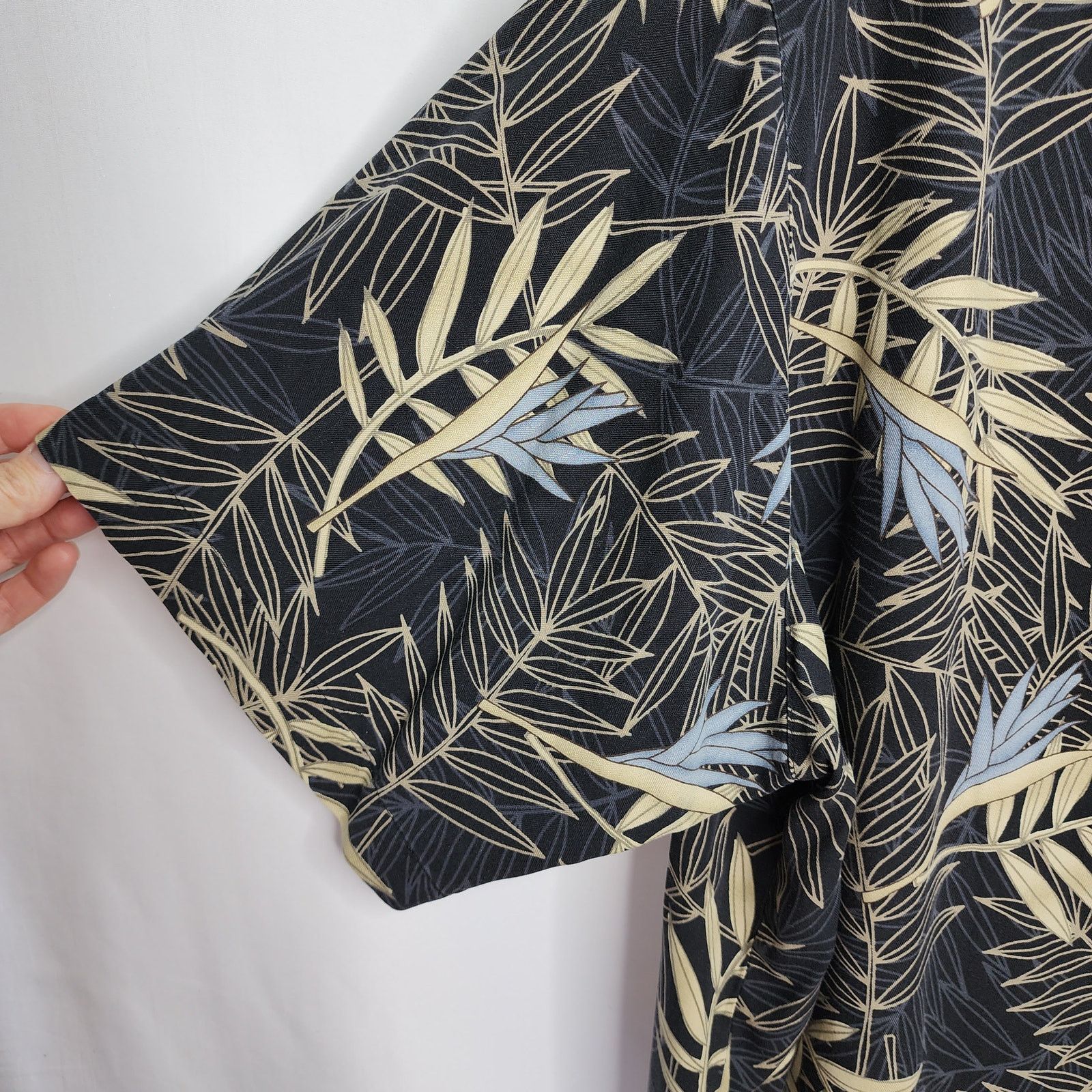 Caribbean Caribbean Black Floral Tropical Button Front Shirt Size US XXL / EU 58 / 5 - 5 Thumbnail