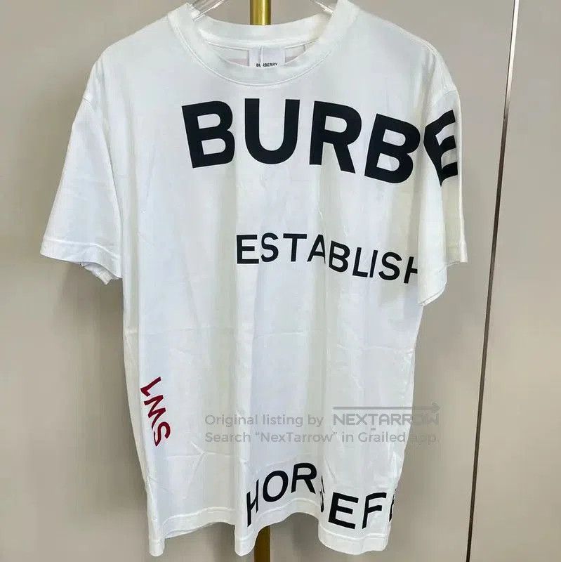 Burberry Burberry White Cotton Women's T-shirt. Size XXS / US 00 / IT 34 - 1 Thumbnail