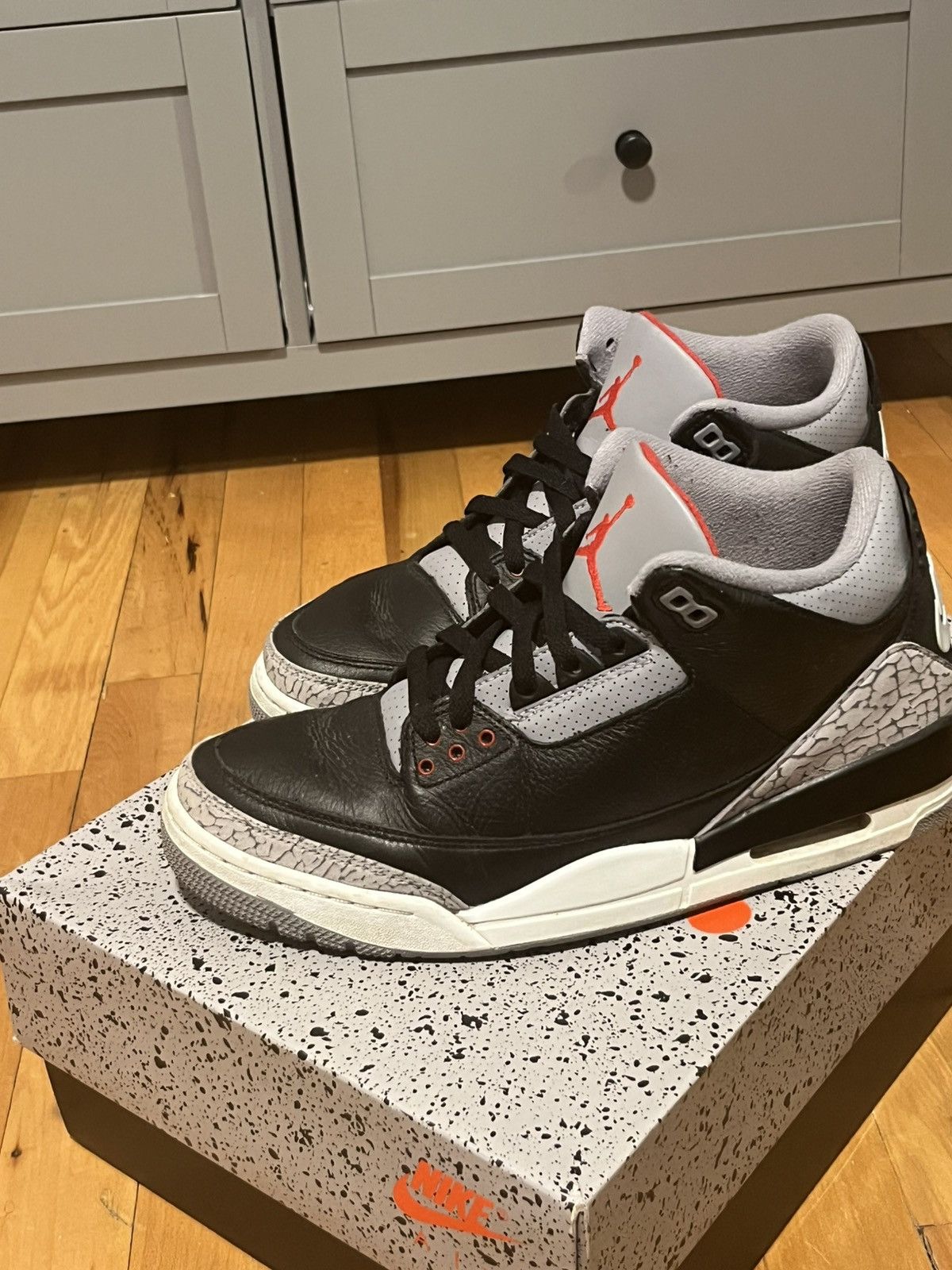 Jordan Brand Jordan. 3 Black cement Size US 10 / EU 43 - 2 Thumbnail