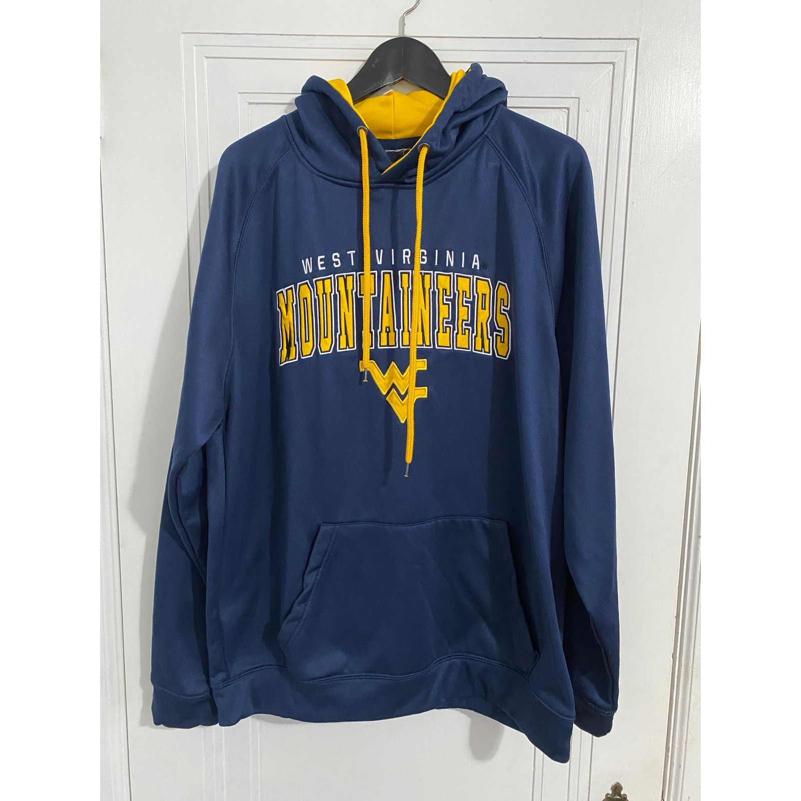 NCAA West Virginia Mountaineers Stitched Hoodie Size XL Size US XL / EU 56 / 4 - 1 Thumbnail