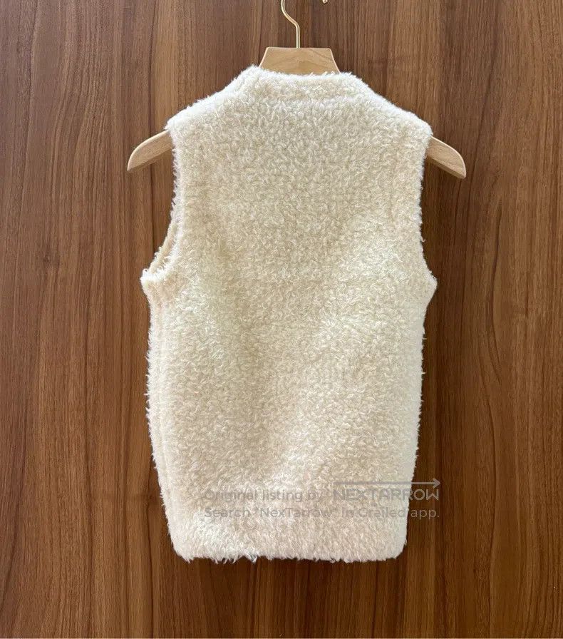 Dior Dior Beige embroidered logo wool vest Size XXS / US 00 / IT 34 - 2 Thumbnail