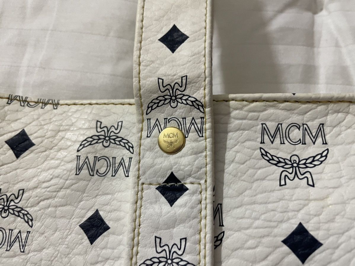 Vintage Vintage Monogram MCM Rare Big Leather Bag Size ONE SIZE - 5 Thumbnail