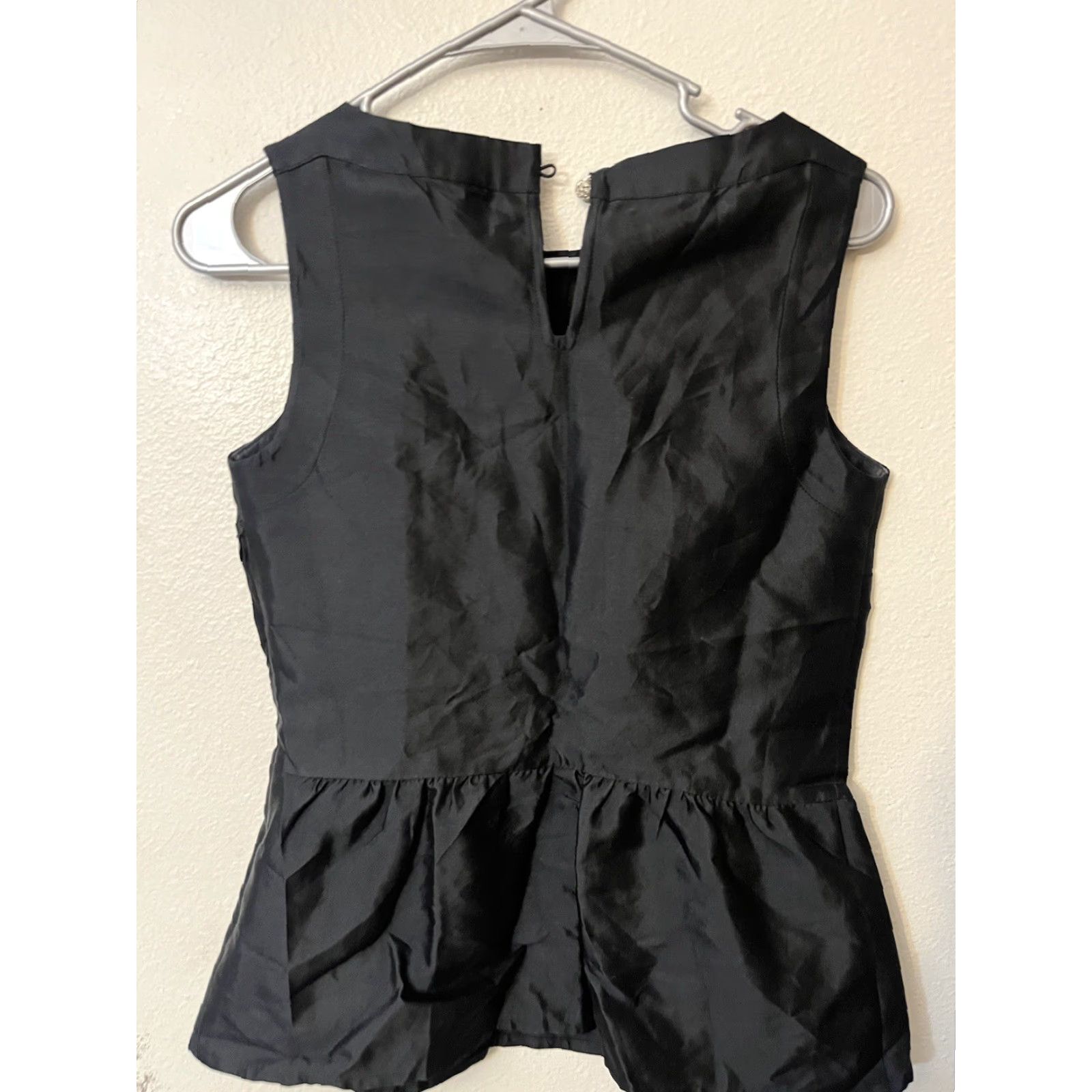 Vineyard Vines Vineyard Vines Blouse shirt Black 00 Cotton/Silk Blend Sleeveless Round Neck Zip Regular Womens Clothing Casual Party/Cocktail Vintage style Size XXS / US 00 / IT 34 - 3 Thumbnail