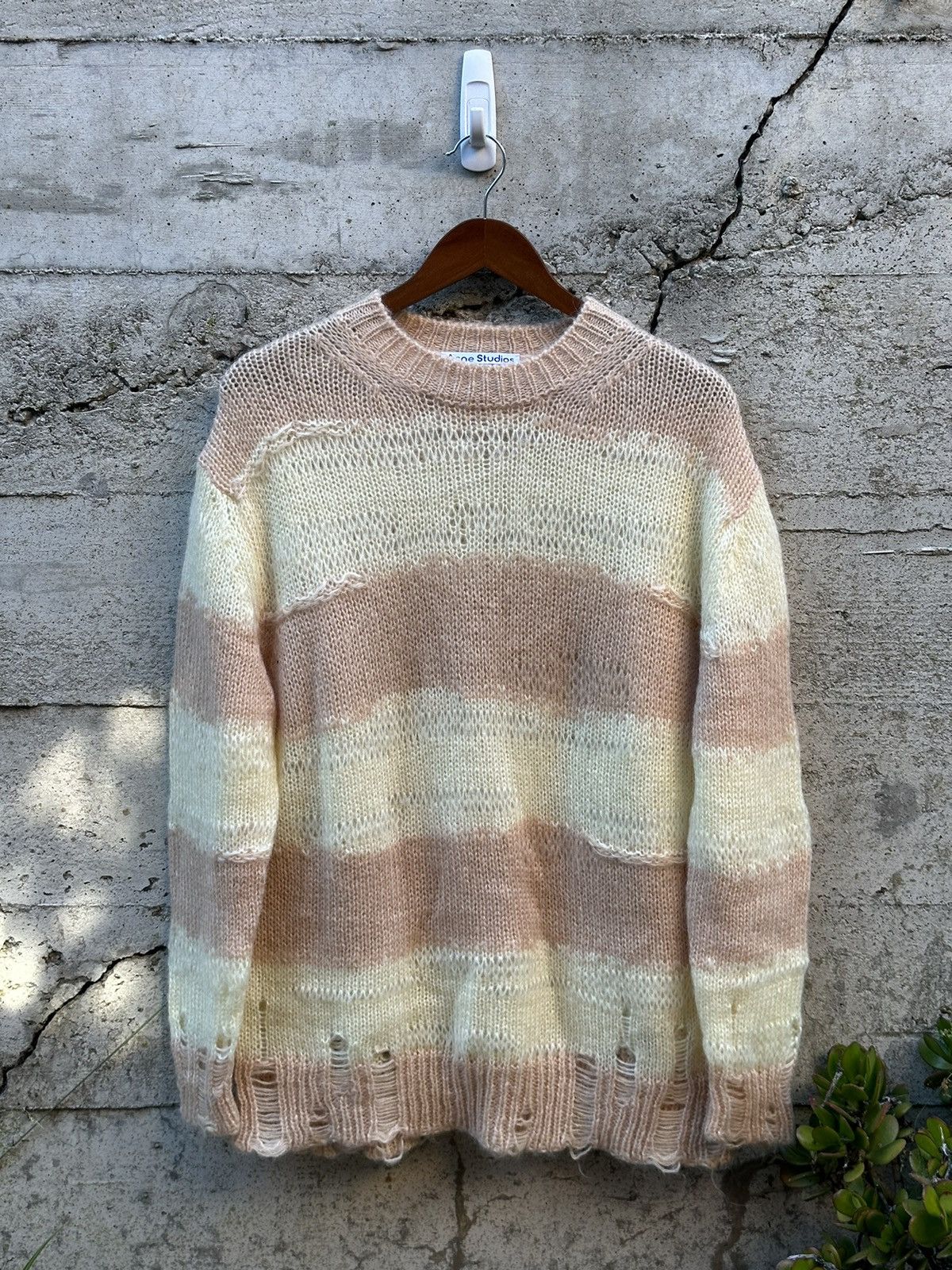 Acne Studios RARE GRAIL Acne Studios distressed Italian Kurt cobain knit Size US L / EU 52-54 / 3 - 2 Thumbnail