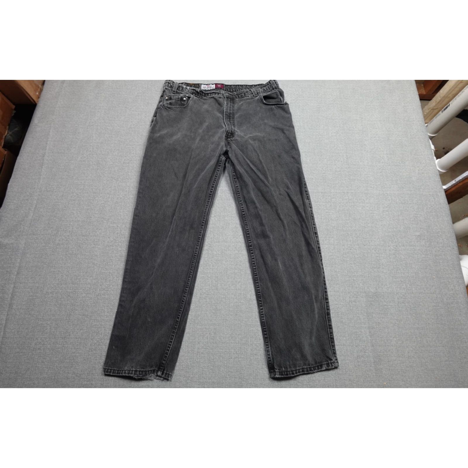 Levi's VINTAGE Levi's 545 Jeans Mens 38x32 Black Loose Baggy Dark Wash Faded 90s USA Staircase? Size US 38 / EU 54 - 2 Thumbnail