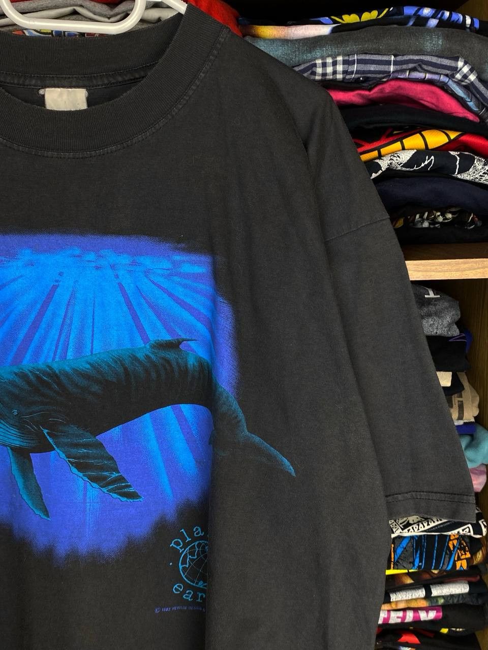 Vintage Vintage Earth Planet 1992 Blue Whale 90s Graphic Tee Size US XL / EU 56 / 4 - 3 Thumbnail