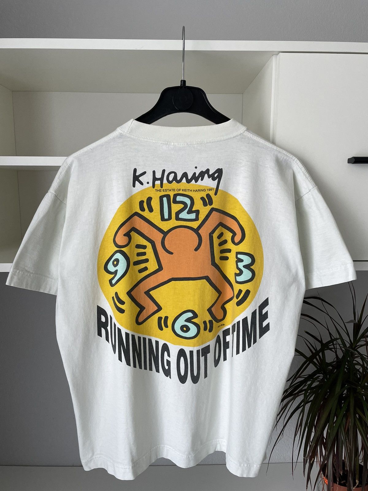 Keith Haring × Vintage Vintage Keith Haring 1991 T-Shirt Running Out Of Time Size US L / EU 52-54 / 3 - 3 Thumbnail
