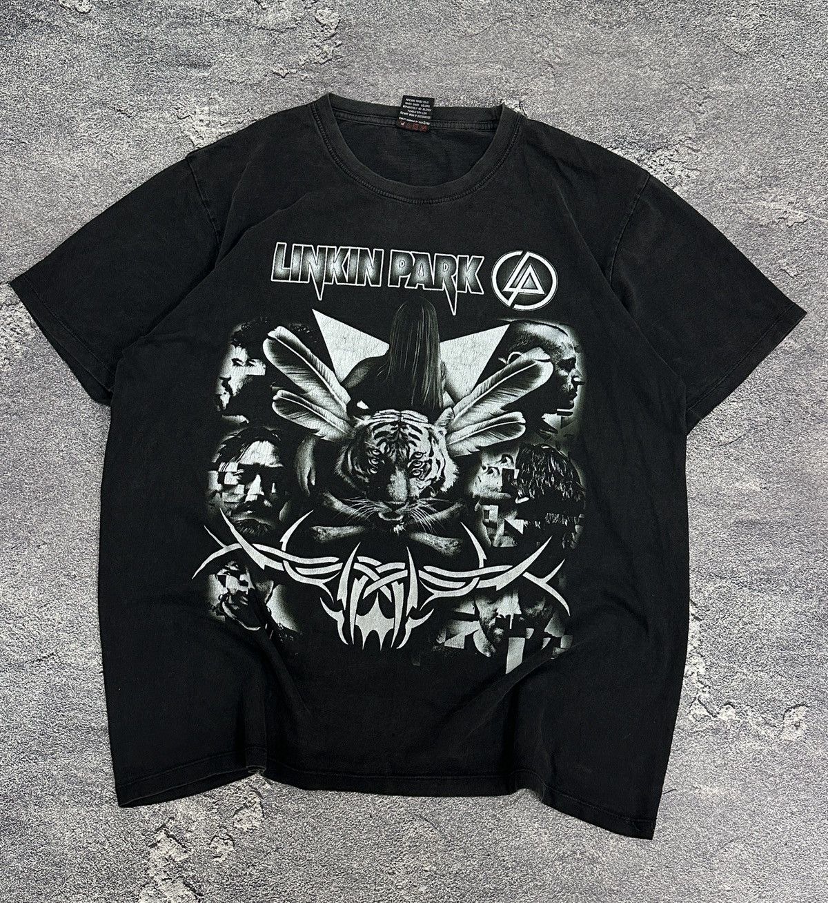 Band Tees × Vintage Vintage Linkin Park Tribal Tattoo Tiger Punk Metal T-Shirt Size US XL / EU 56 / 4 - 1 Thumbnail