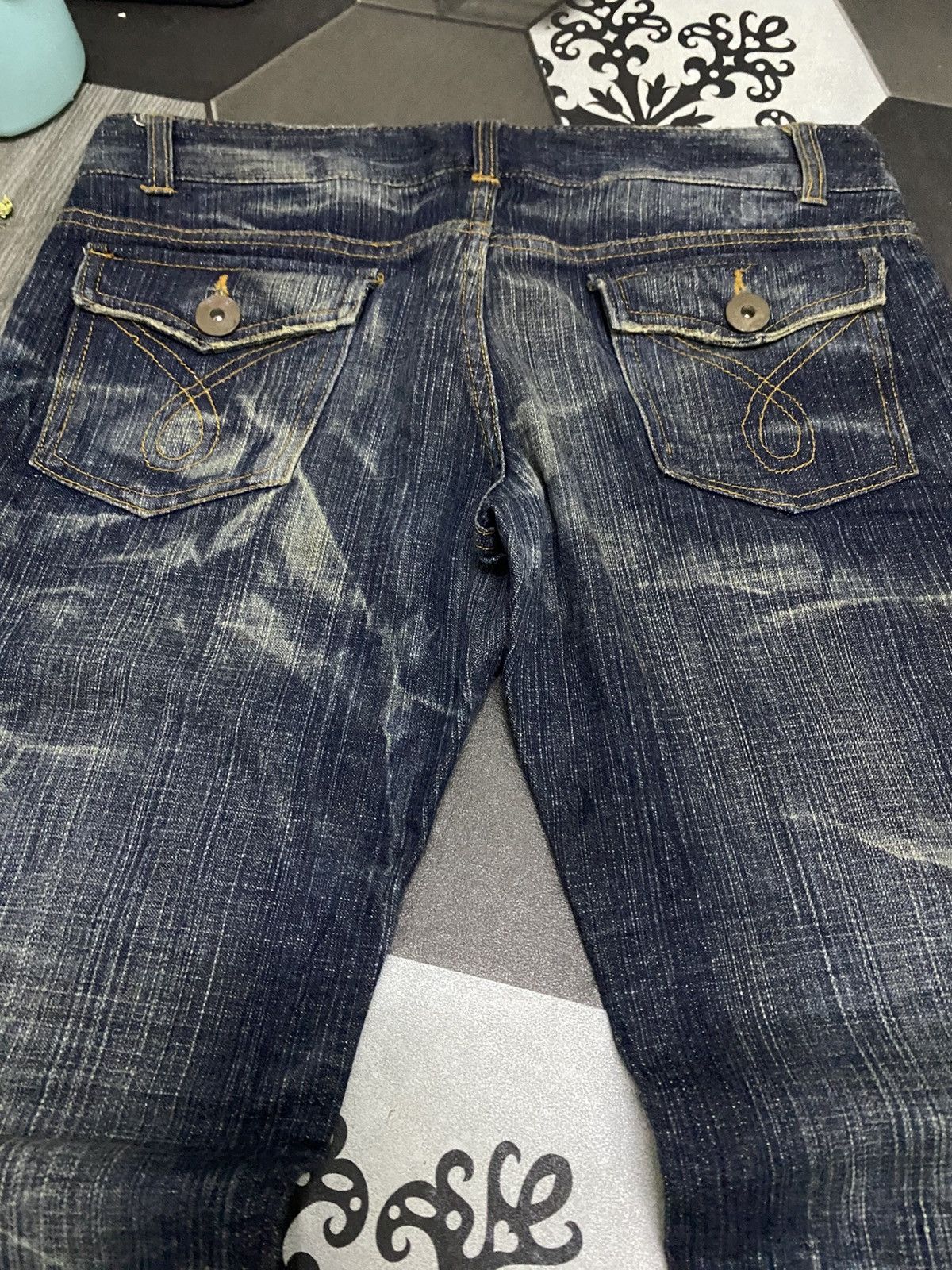 Japanese Brand Flare jeans 👖 UTD Boot CUt Size US 33 - 3 Thumbnail