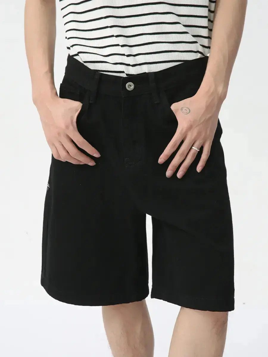 Japanese Brand Casual straight black denim shorts Size US 32 / EU 48 - 6 Thumbnail