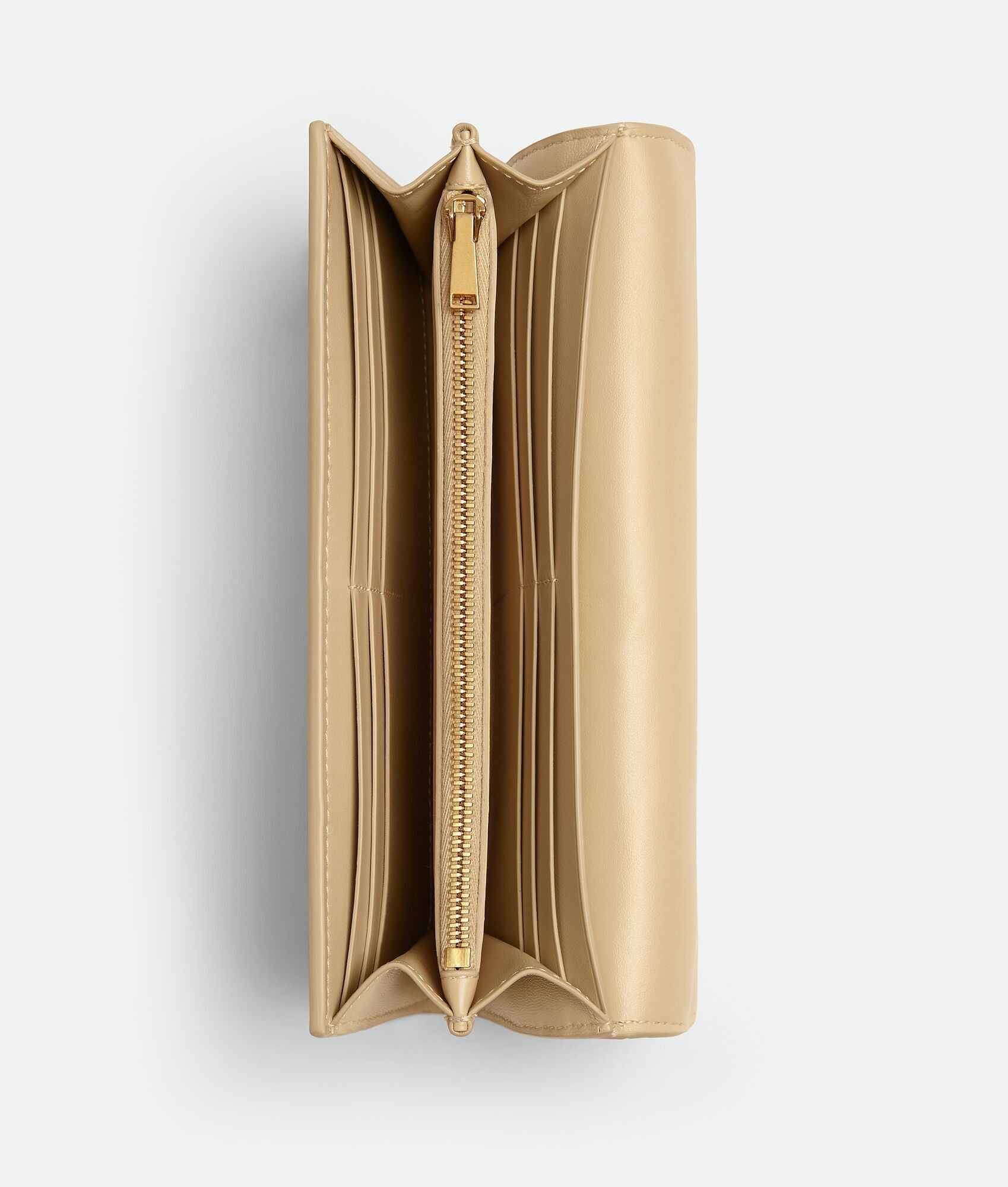 Bottega Veneta o1w1db10325 Size: OS / Cassette Large Flap Wallet in Beige Size ONE SIZE - 4 Thumbnail