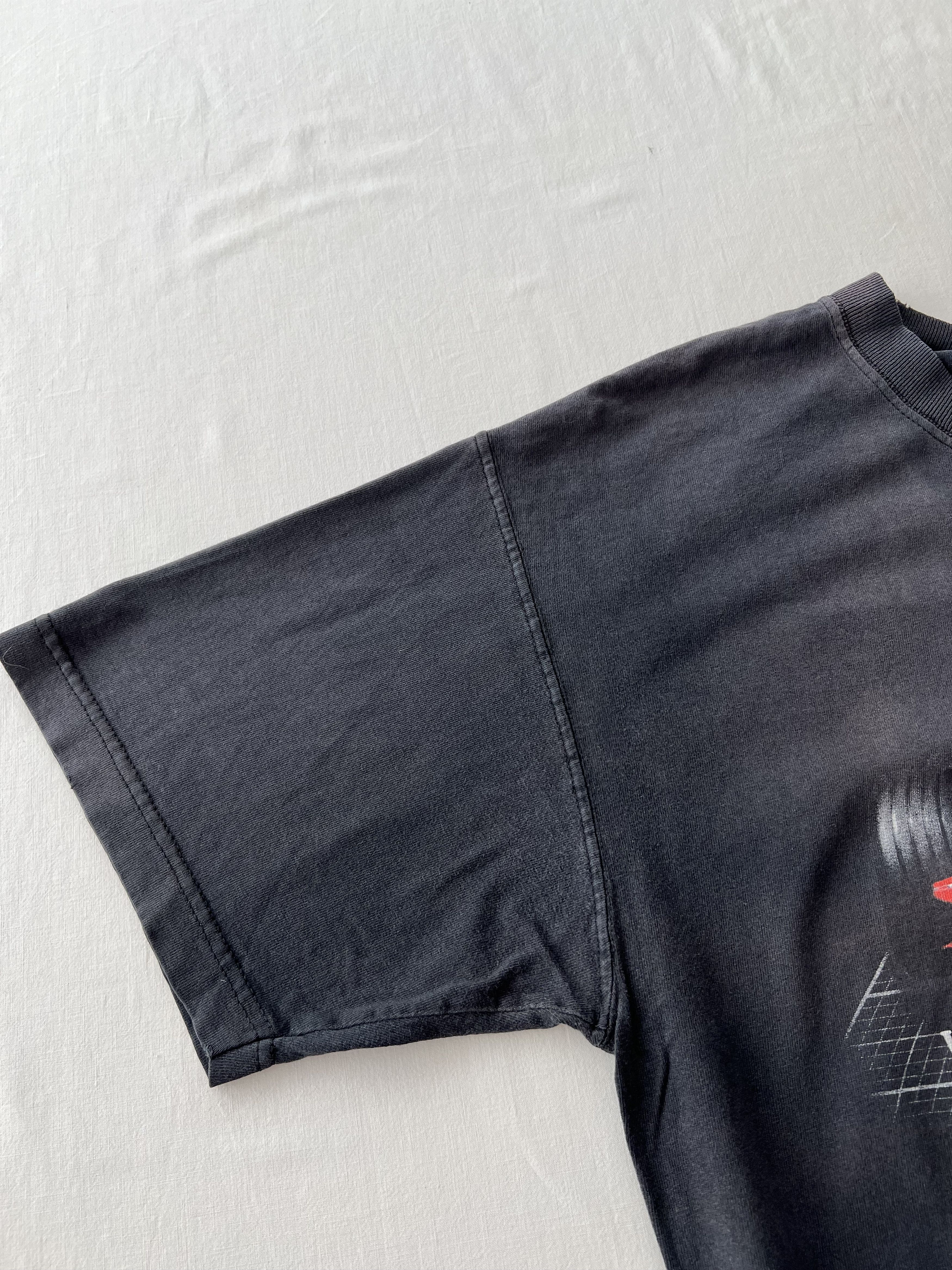 Ferrari Vintage 2001 Ferrari World Champions F1 Formula 1 Black Tee Size US L / EU 52-54 / 3 - 8 Thumbnail