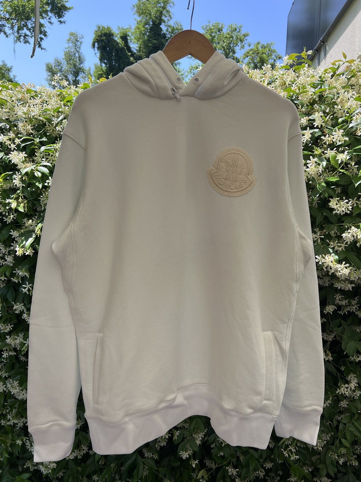 Moncler Moncler Embroidered Logo Hoodie Size US M / EU 48-50 / 2 - 1 Thumbnail