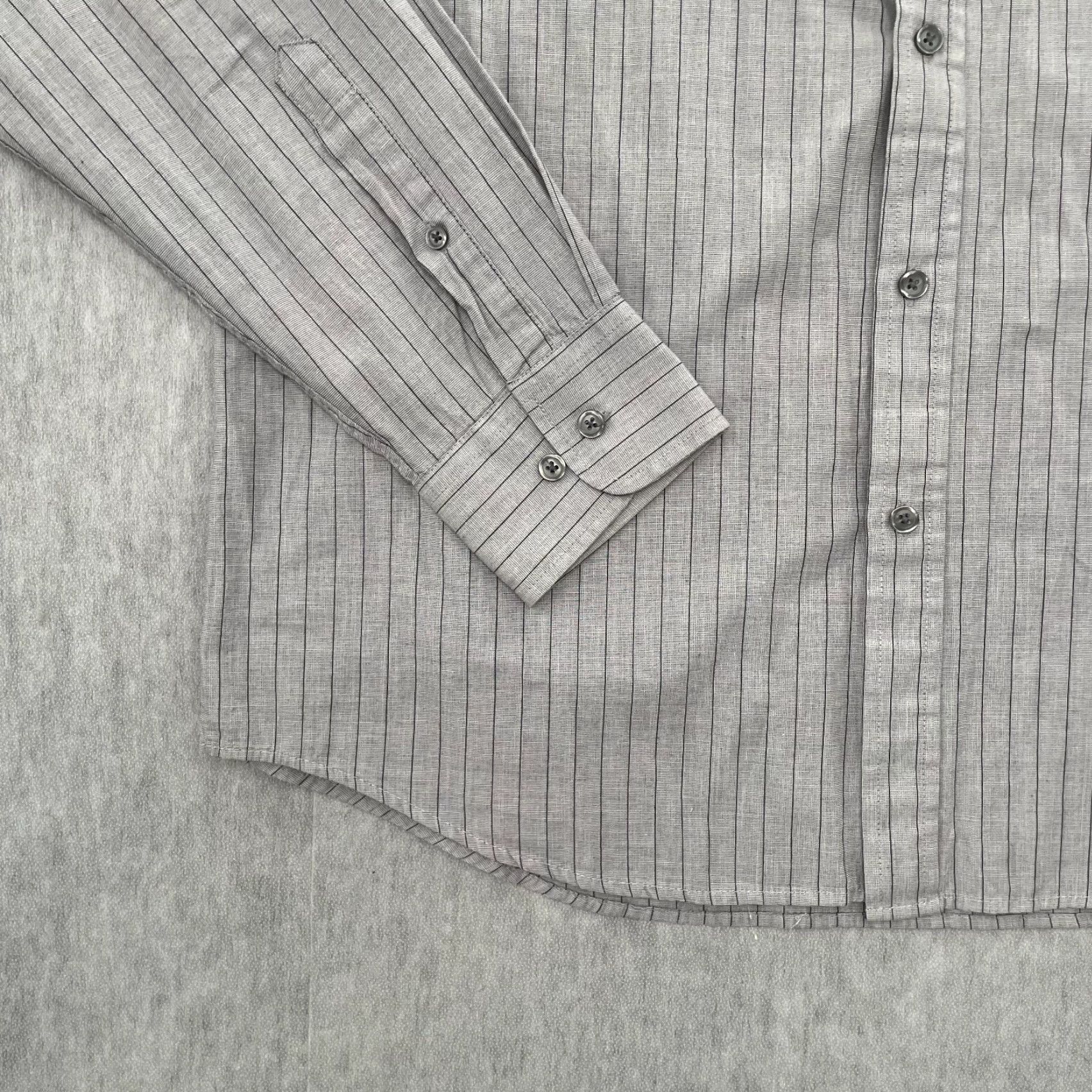 Vintage VINTAGE Xtreme Couture Shirt Adult XL Gray Striped Button-Up Angel Wings MMA Mens Size US XL / EU 56 / 4 - 6 Thumbnail