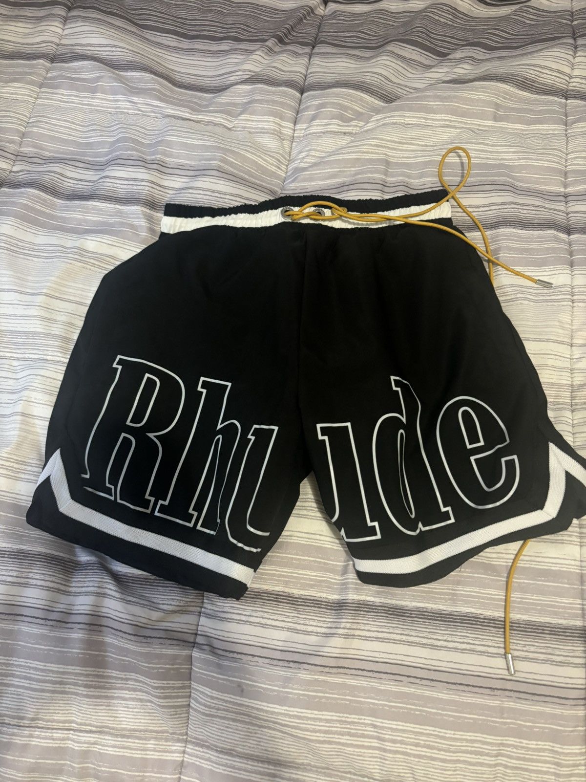 Rhude SSENSE Exclusive Black Swim Shorts Size US 32 / EU 48 - 1 Thumbnail