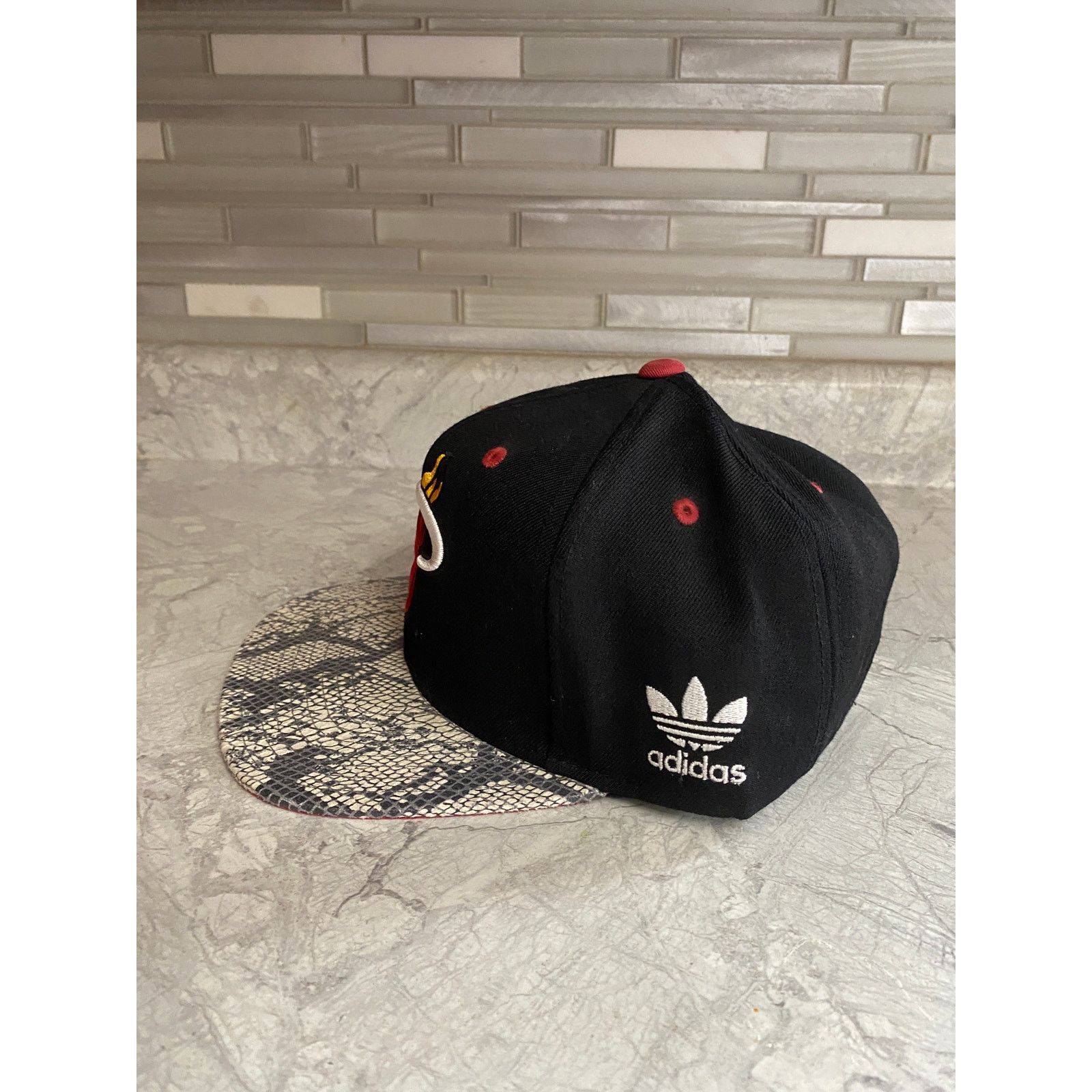 Adidas Miami Heat Adidas 100% Wool Snapback Hat Size ONE SIZE - 3 Thumbnail