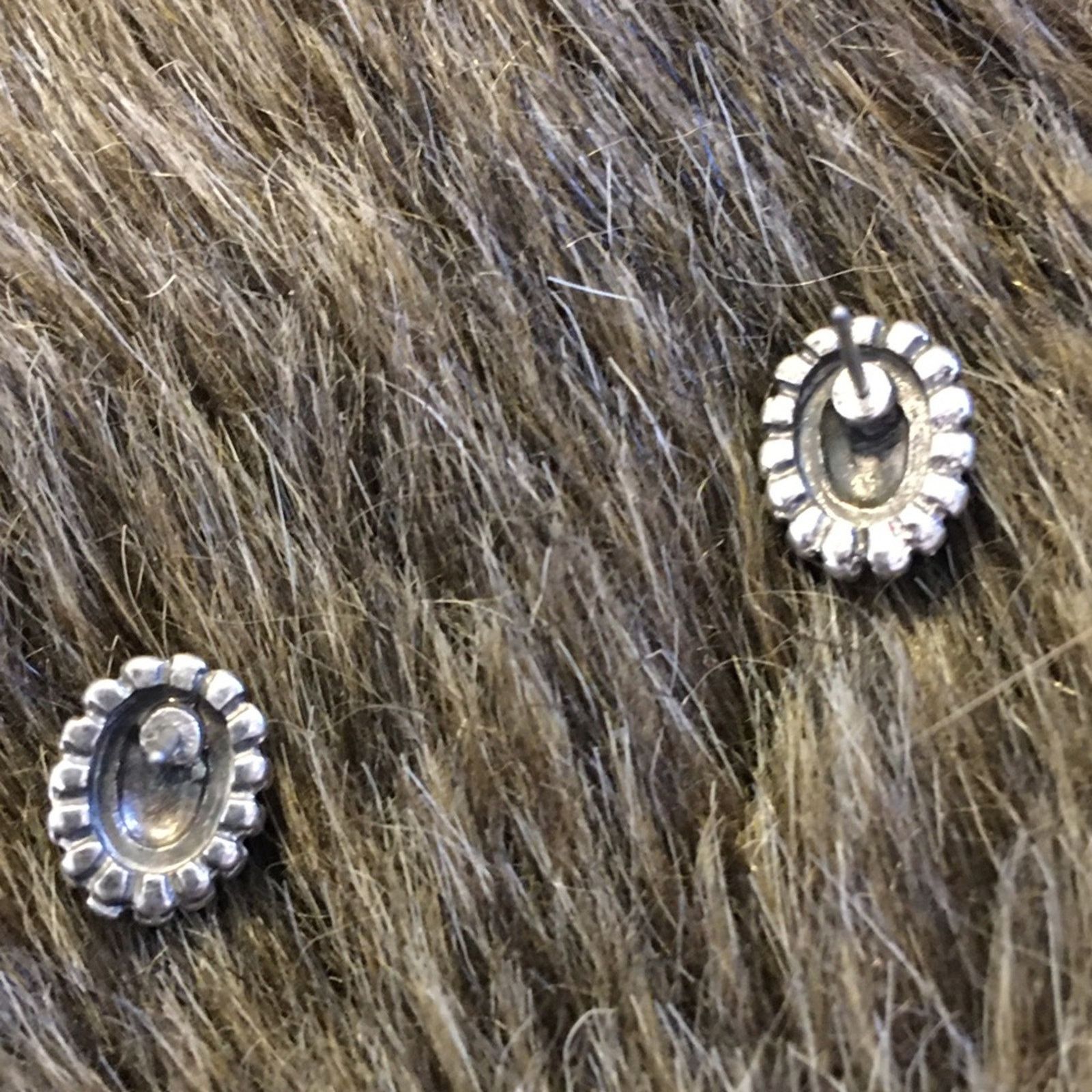 Jewelry Antique silver tone oval AB rhinestone earrings Size ONE SIZE - 4 Thumbnail