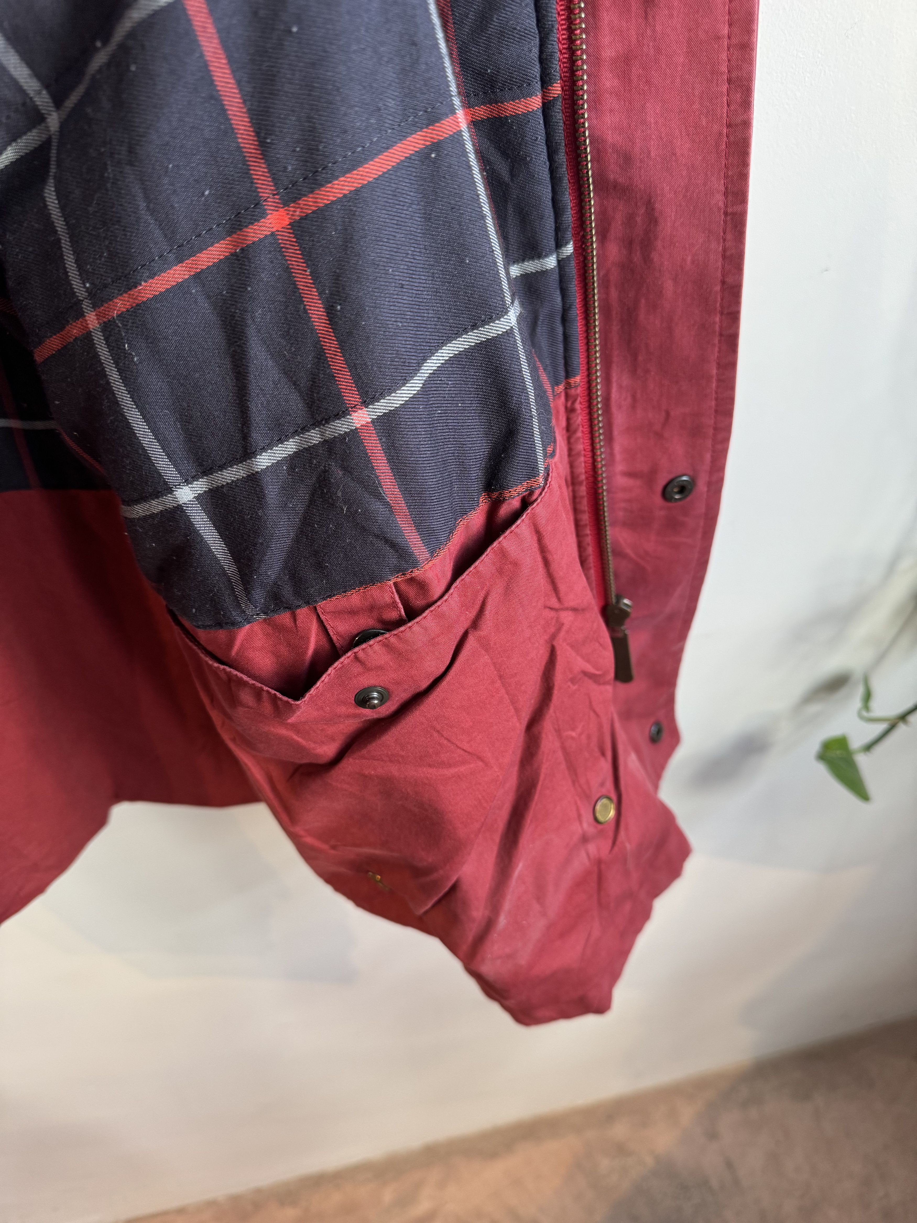 Burberry 80/90s Burberry Red Jacket Size L Size US L / EU 52-54 / 3 - 9 Thumbnail