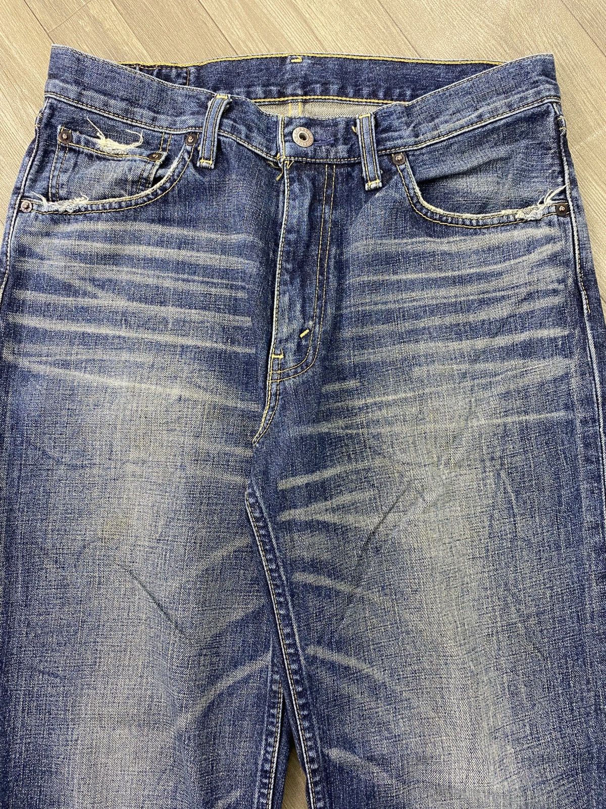 Levi's Vintage Clothing 🇯🇵Vintage Levis 502 Distressed Faded 33x32 Straight Jeans Size US 30 / EU 46 - 3 Thumbnail
