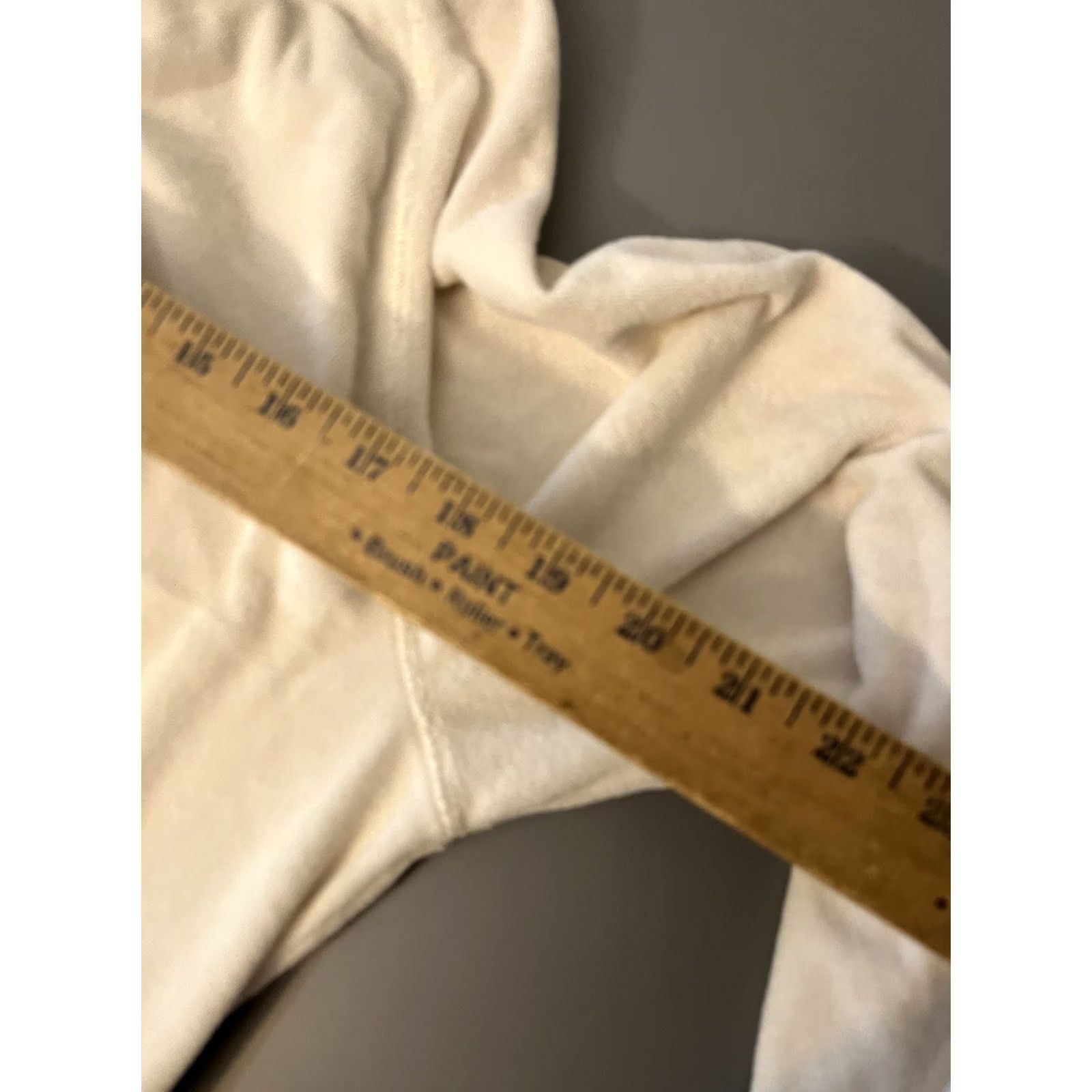 Old Navy Old Navy Solid Ivory Velour Crewneck Womens S Long Sleeve Sweatshirt Size S / US 4 / IT 40 - 5 Thumbnail