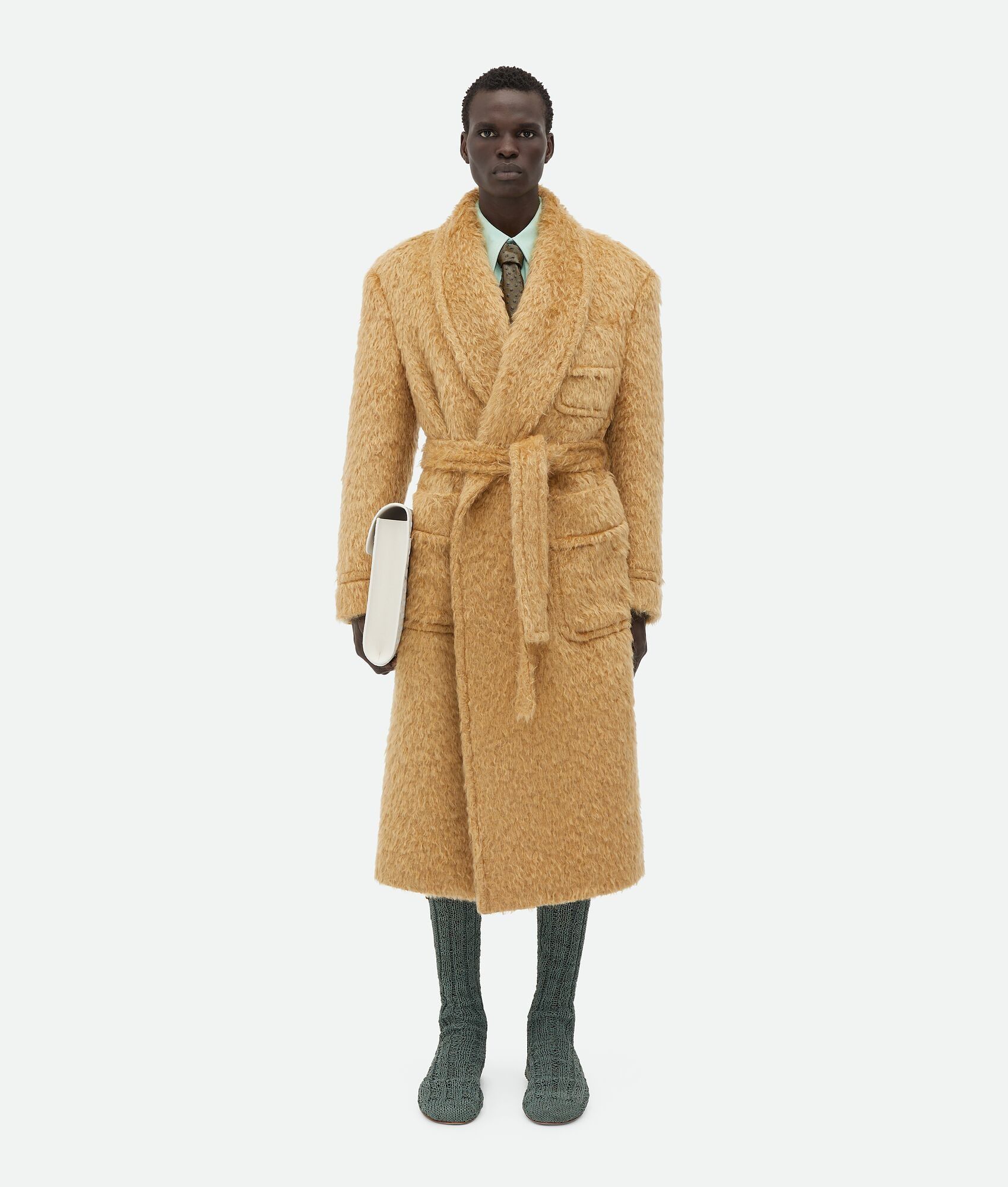Bottega Veneta o1w1db10625 Hairy Wool Mohair Belted Coat in Paper Bag Size US M / EU 48-50 / 2 - 4 Thumbnail