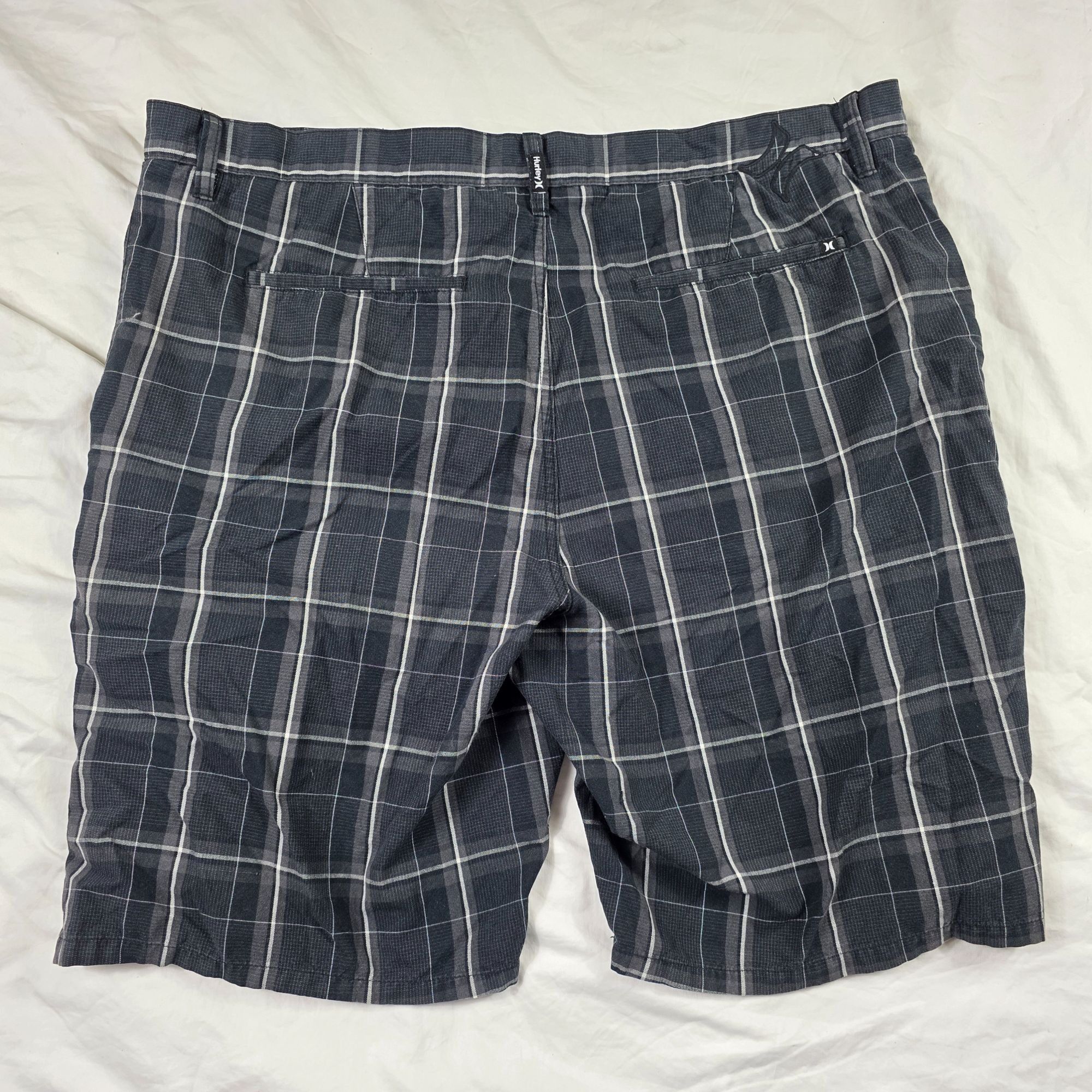 Hurley Hurley Mens Size 42 Black Plaid Shorts Walking Casual Lightw Size US 42 / EU 58 - 2 Thumbnail