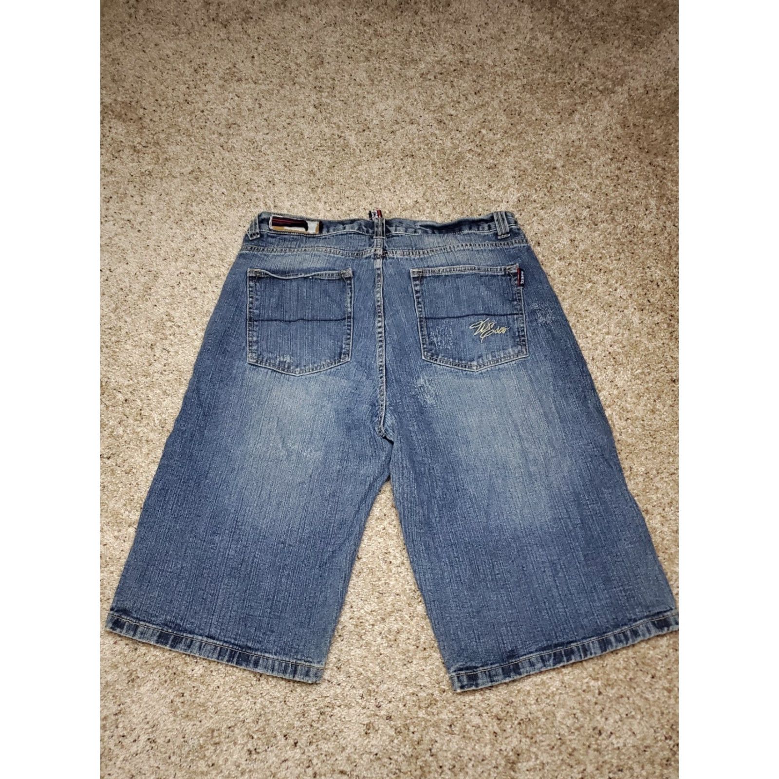 Denime VINTAGE Willie Esco Denim Shorts Bermuda 40 Mens Blue Embroidered 90s Hip Hop Baggy Fit Wide Leg Relaxed 5-Pocket Denim Shorts Mens Size US 40 / EU 56 - 6 Thumbnail