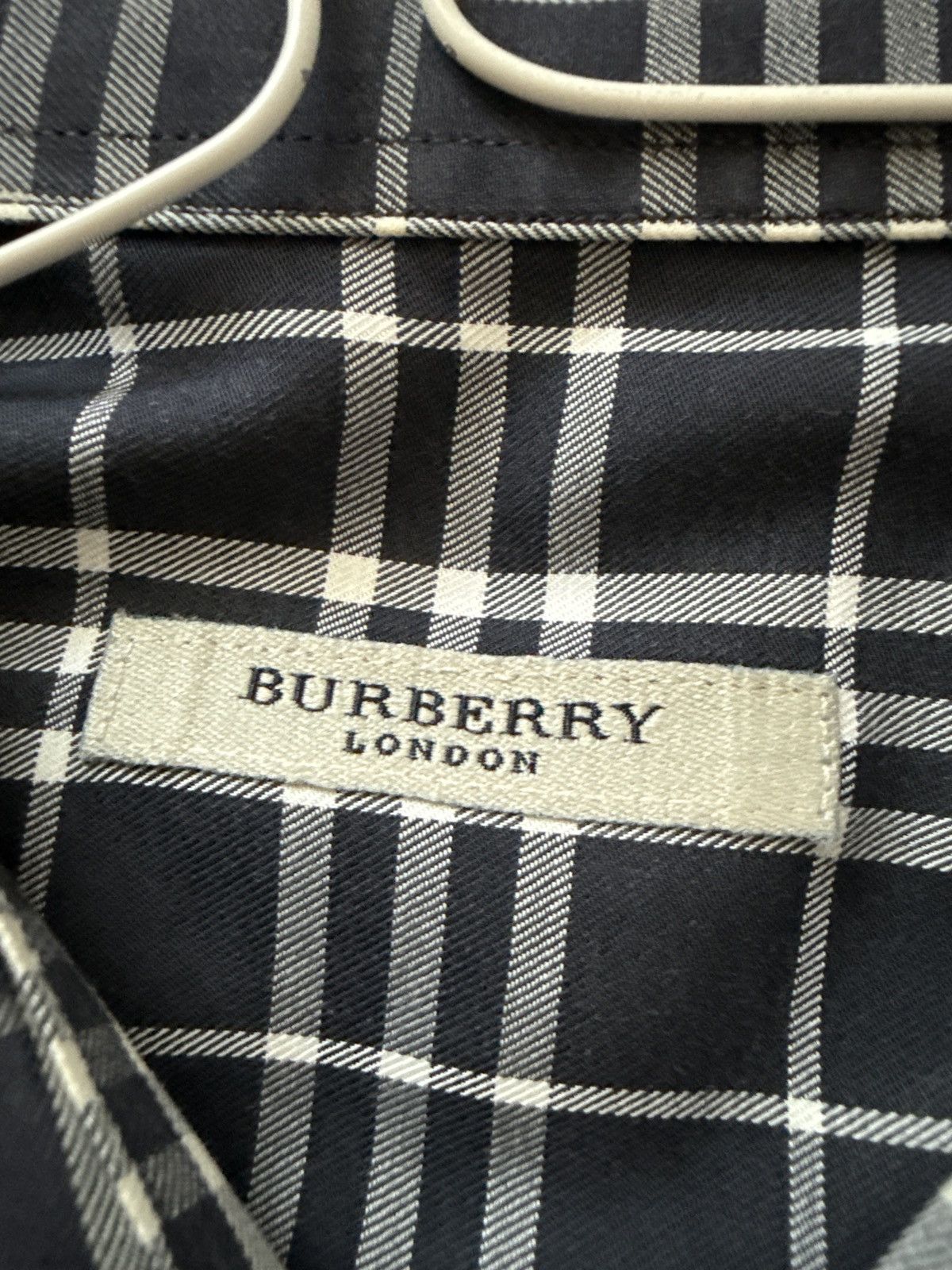Burberry Burberry Dress Shirt Size US XL / EU 56 / 4 - 5 Thumbnail