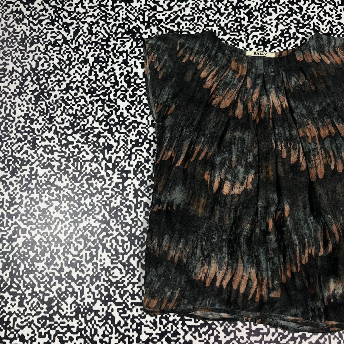 Bally Bally Silk Abstract Retro Casual Style Luxury Blouses Shirt Size S / US 4 / IT 40 - 4 Thumbnail