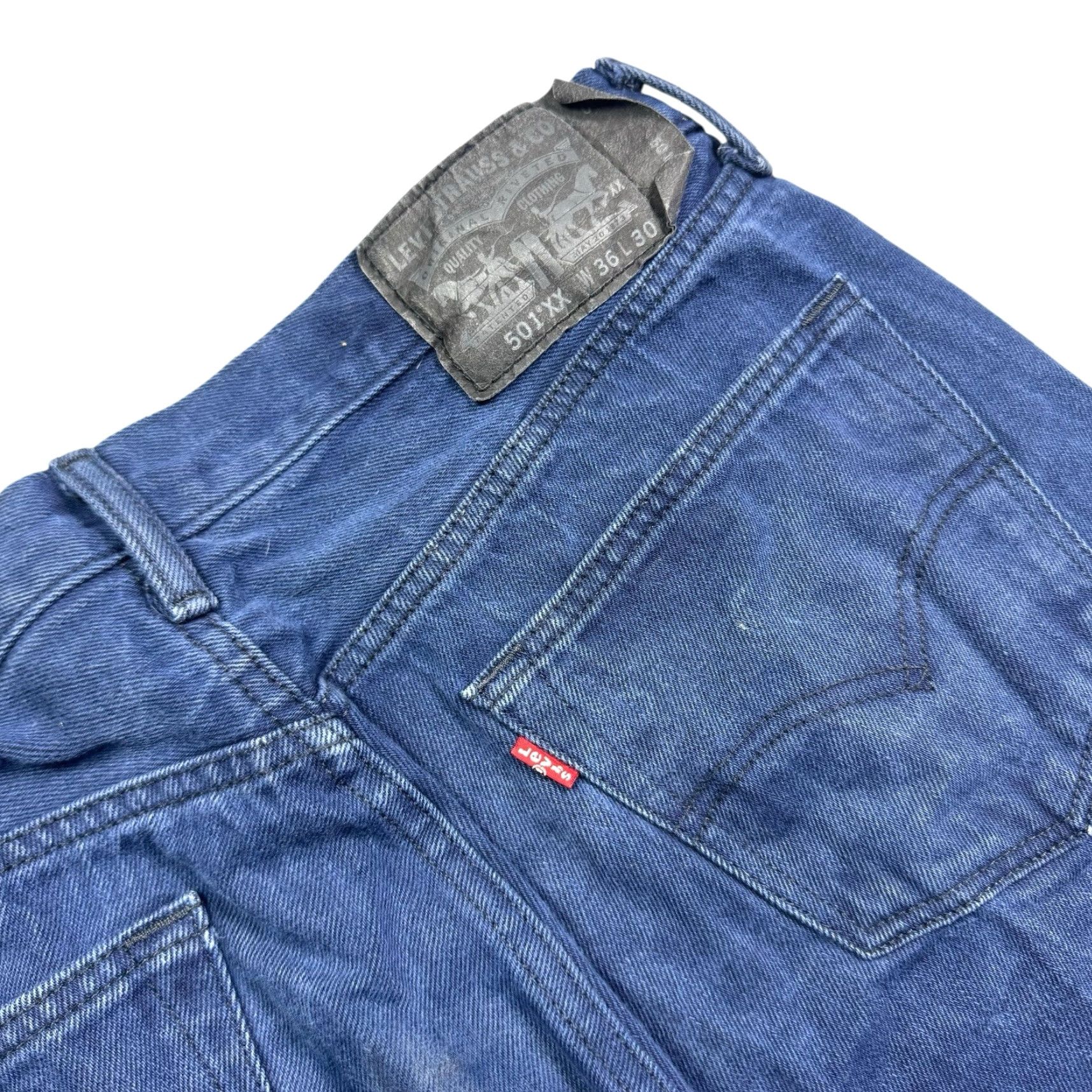 Levi's Levi's 501XX Jeans Mens 36x30 Dark Wash Button Fly Straight Grunge Baggy Midrise Jeans Mens Regular 34 Blue Denim USA 90s Cowboy Size US 36 / EU 52 - 4 Thumbnail