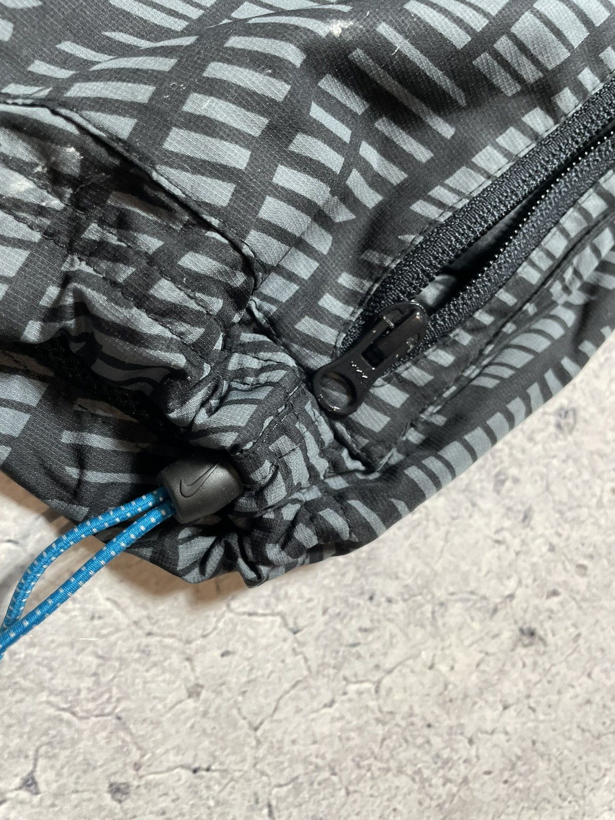 Nike × Vintage Vintage Nike Air Max Drill Monogram Cargo Shorts Nylon Y2K Size US 32 / EU 48 - 4 Thumbnail