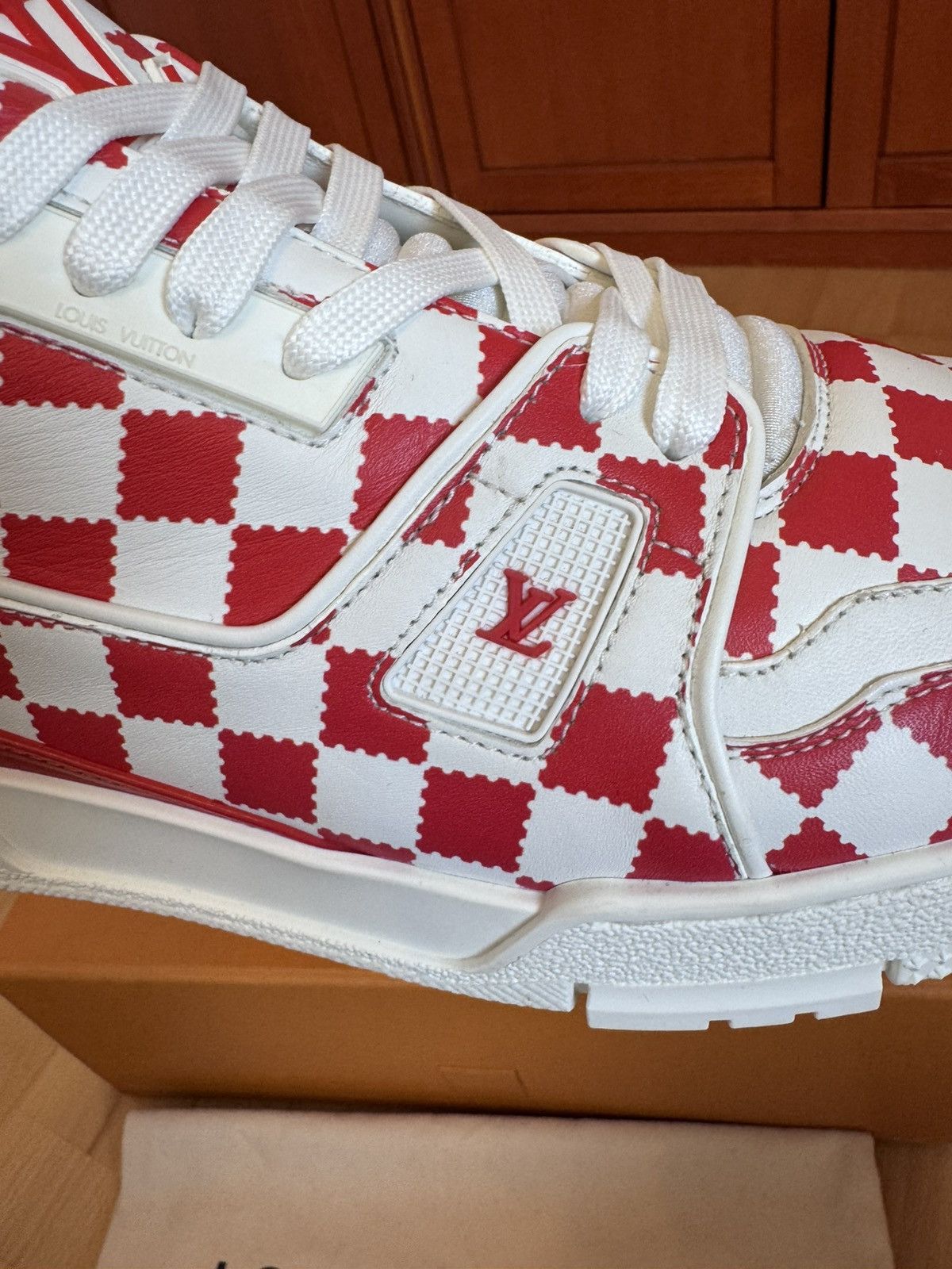 Louis Vuitton Louis Vuitton X Nigo LV Trainer Red White Damier Size US 10 / EU 43 - 12 Thumbnail