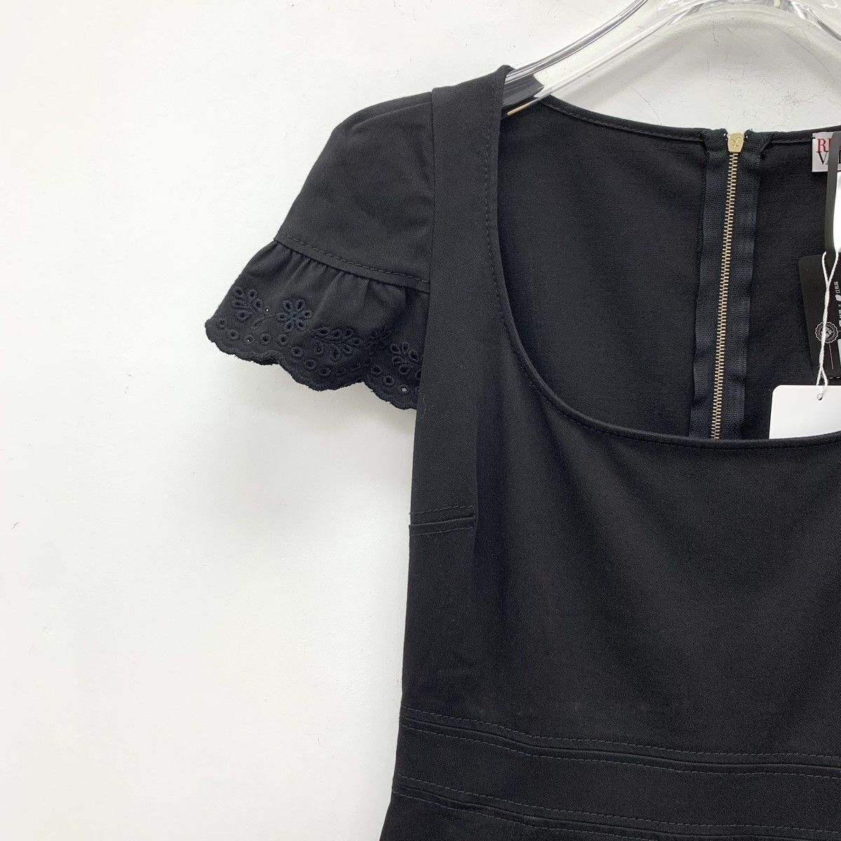 Valentino Valentino Black Lace Trim Cotton Short Sleeve Dress K26WX Size M / US 6-8 / IT 42-44 - 3 Thumbnail