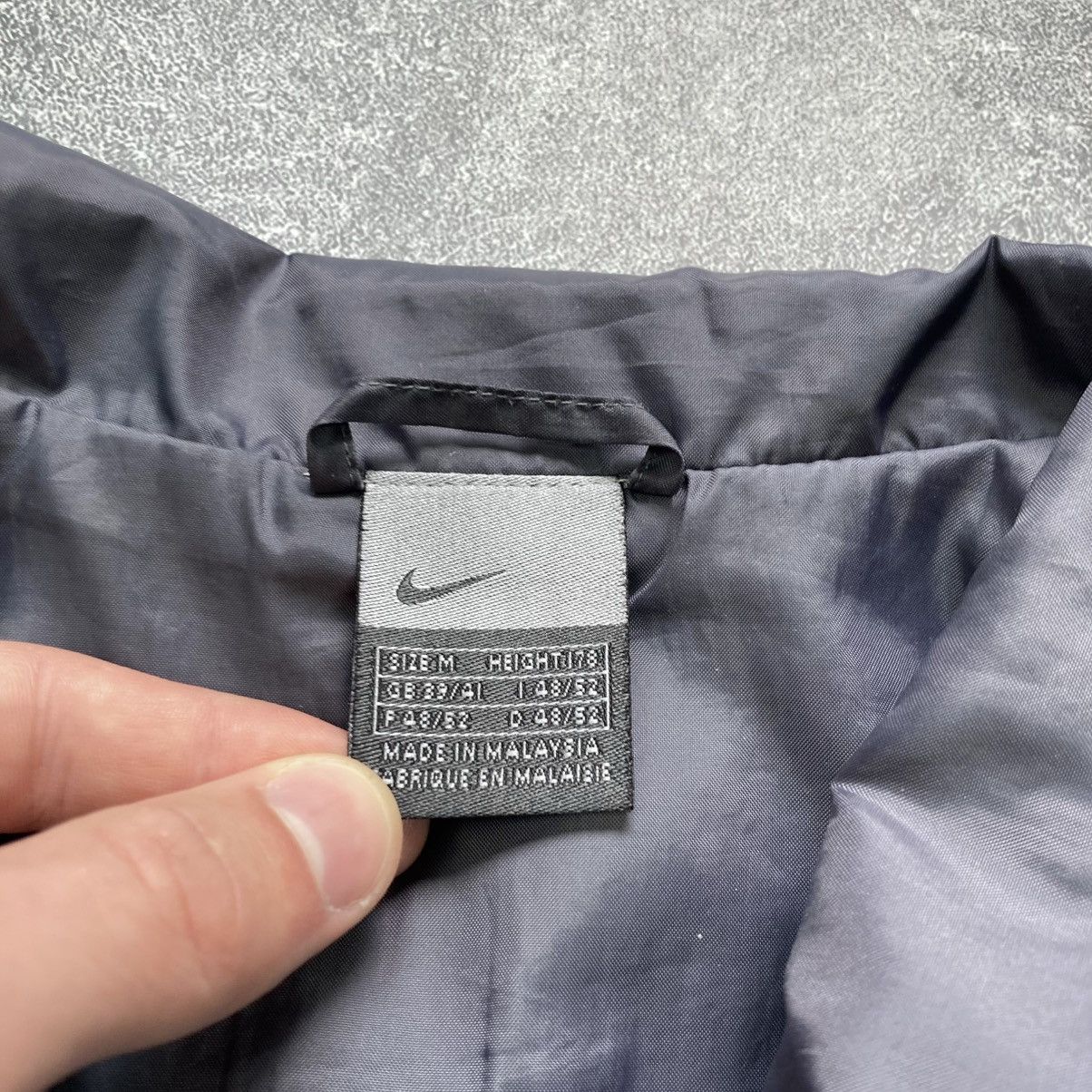 Nike Vintage Nike Striped Zip Track Jacket Size US M / EU 48-50 / 2 - 8 Thumbnail