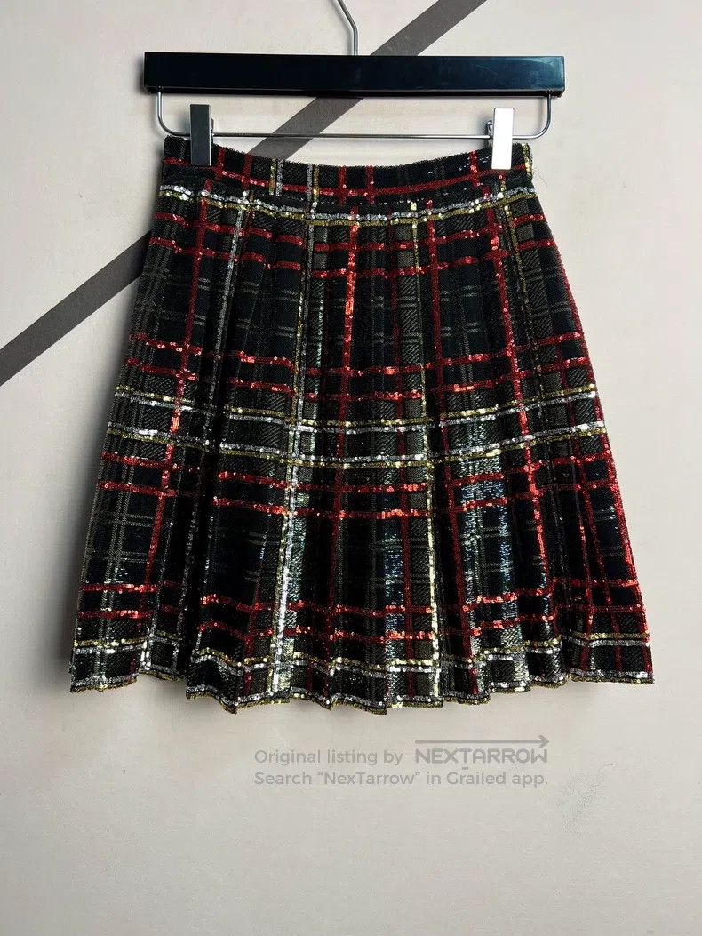 Saint Laurent Paris Saint Laurent Paris size F36 Pleated Skirt Size 26" / US 2 / IT 38 - 2 Thumbnail
