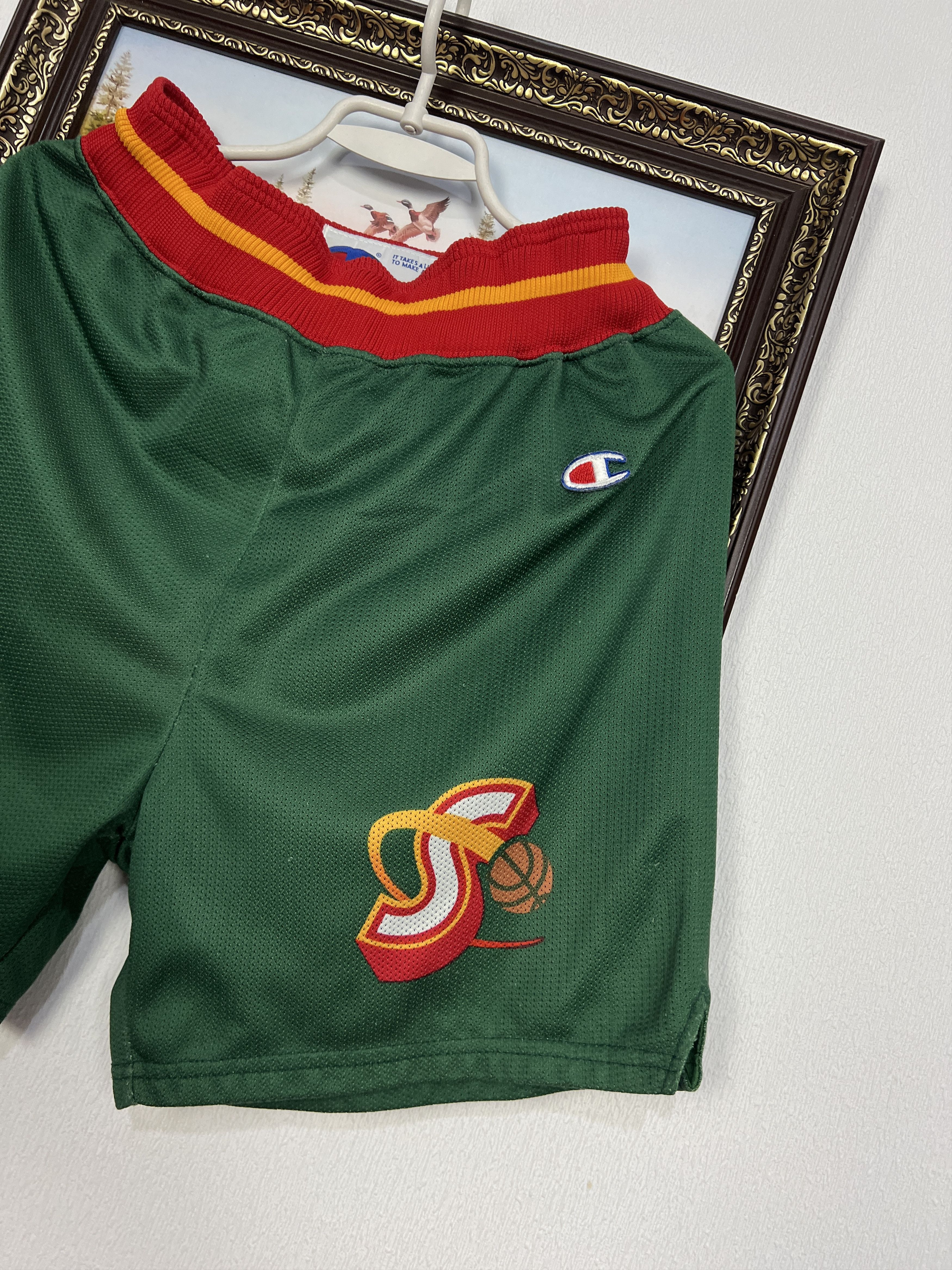 Champion Vintage 90's Champion Seattle Super Sonics NBA Shorts Rare Size US 30 / EU 46 - 2 Thumbnail
