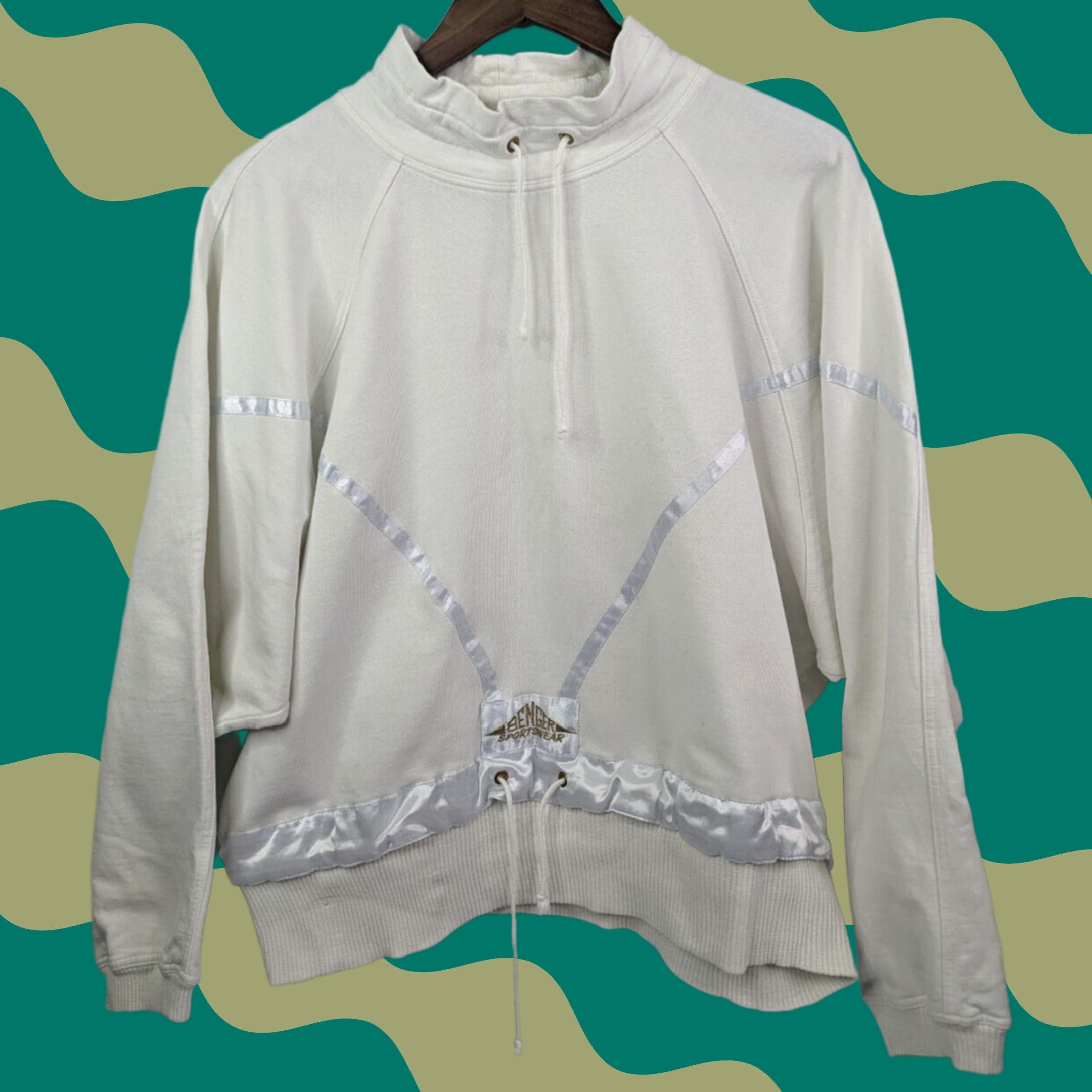 Vintage VINTAGE Benger Sweatshirt Women 38 White Drawstring Pullover 80s 90s Austria Size XS / US 0-2 / IT 36-38 - 1 Thumbnail
