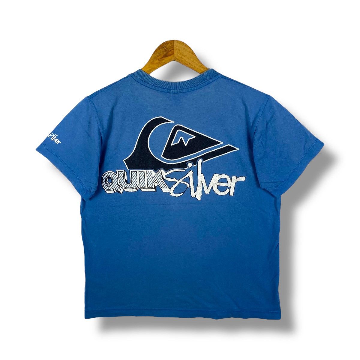Quiksilver Vintage 00's QUIKSILVER Logo Graphic Faded Tee Shirt Youth Size US S / EU 44-46 / 1 - 1 Thumbnail