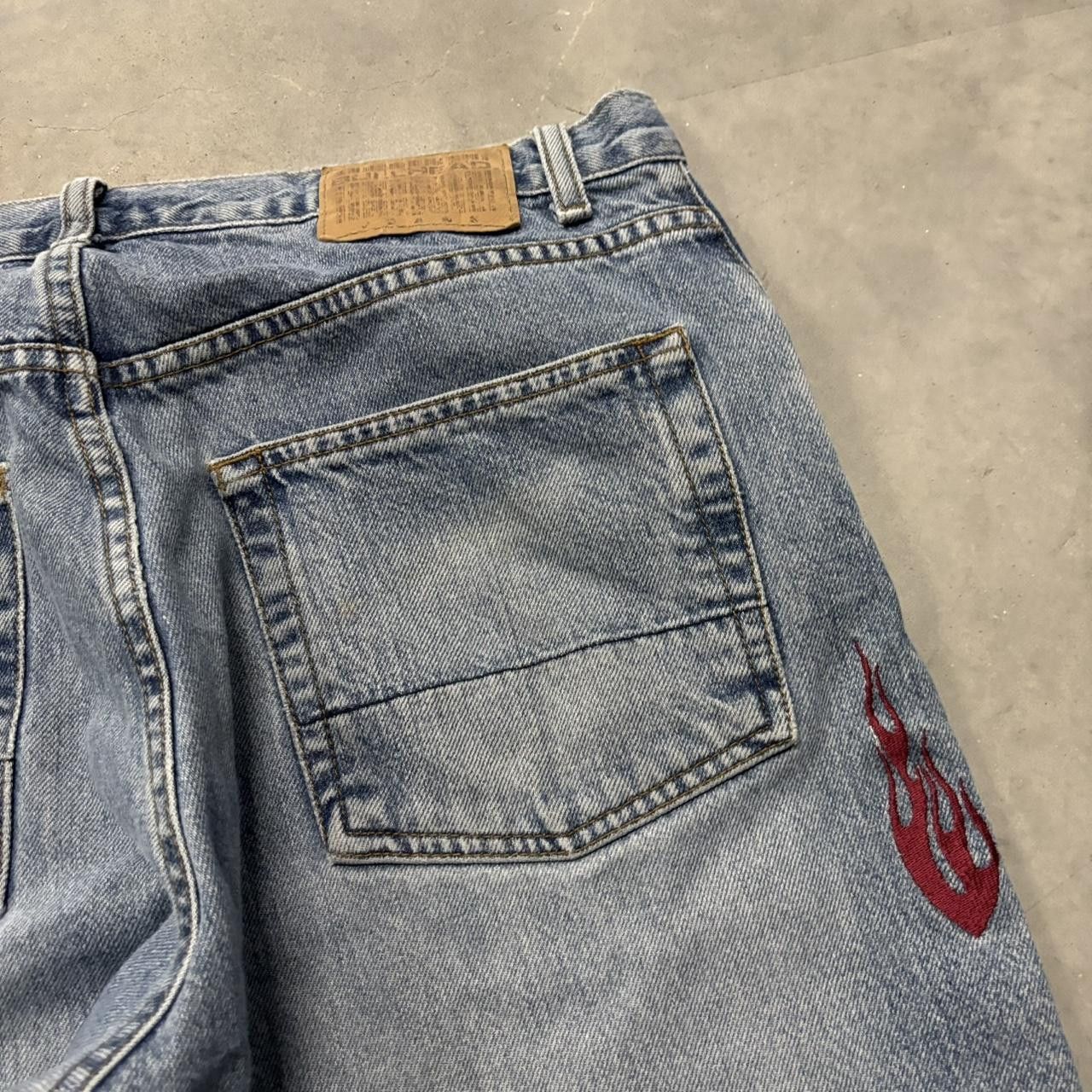Japanese Brand × Vintage Crazy Vintage Y2K/2000s Baggy Faded Wash Embroidered Flames Skater Denim Jeans! Size US 32 / EU 48 - 7 Thumbnail