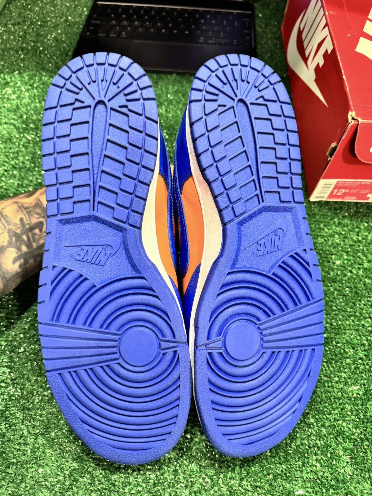 Nike Nike dunk low knicks VNDS size 12.5 Size US 12.5 / EU 45-46 - 5 Thumbnail