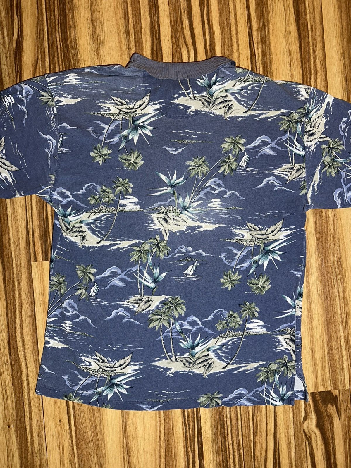 Tommy Bahama Tommy Bahama Polo in Ocean Blue with Palm Patterns Size US L / EU 52-54 / 3 - 6 Thumbnail
