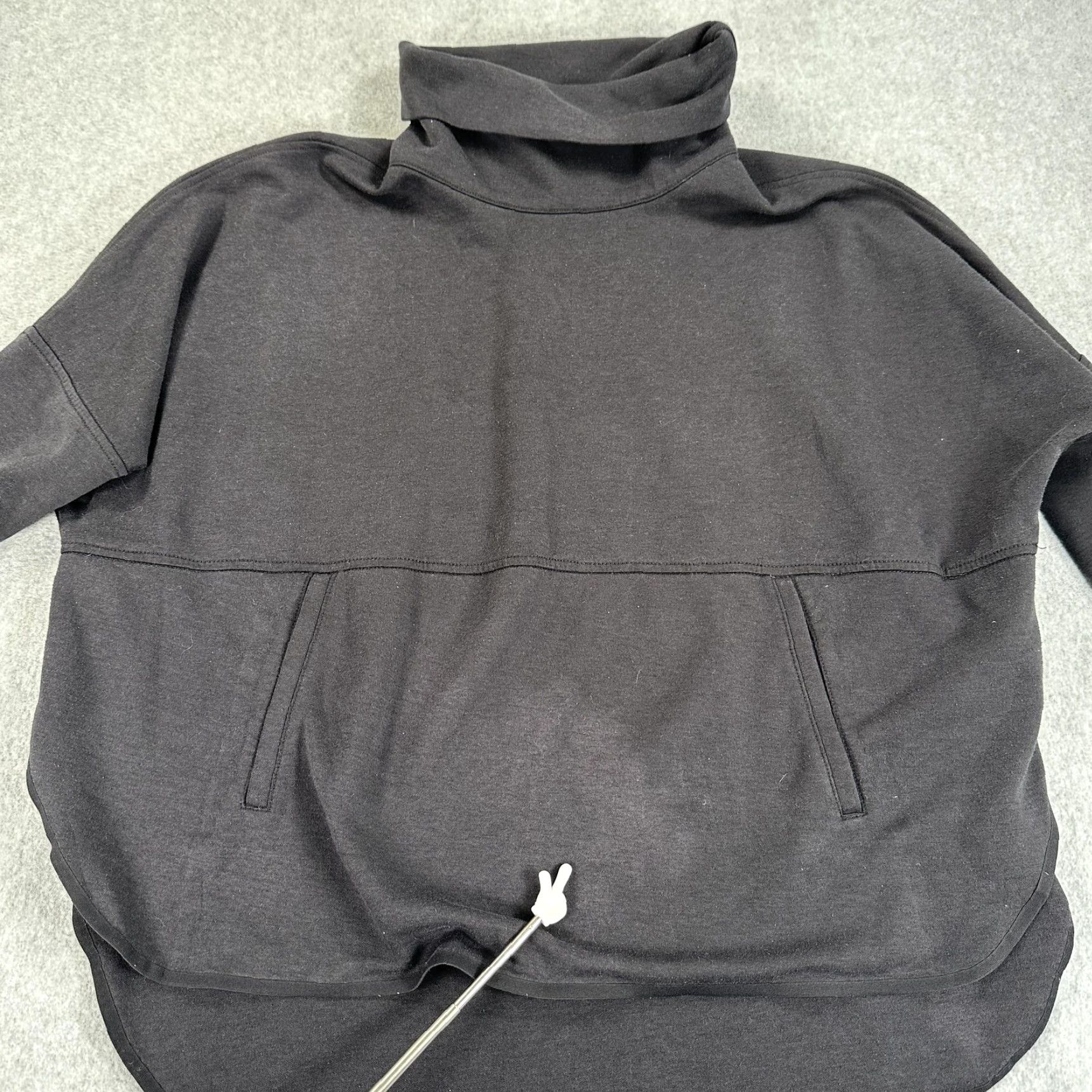 The North Face The North Face Sweatshirt Womens S/M Black Cowl Neck Fleece Pullover Pockets Size S / US 4 / IT 40 - 4 Thumbnail