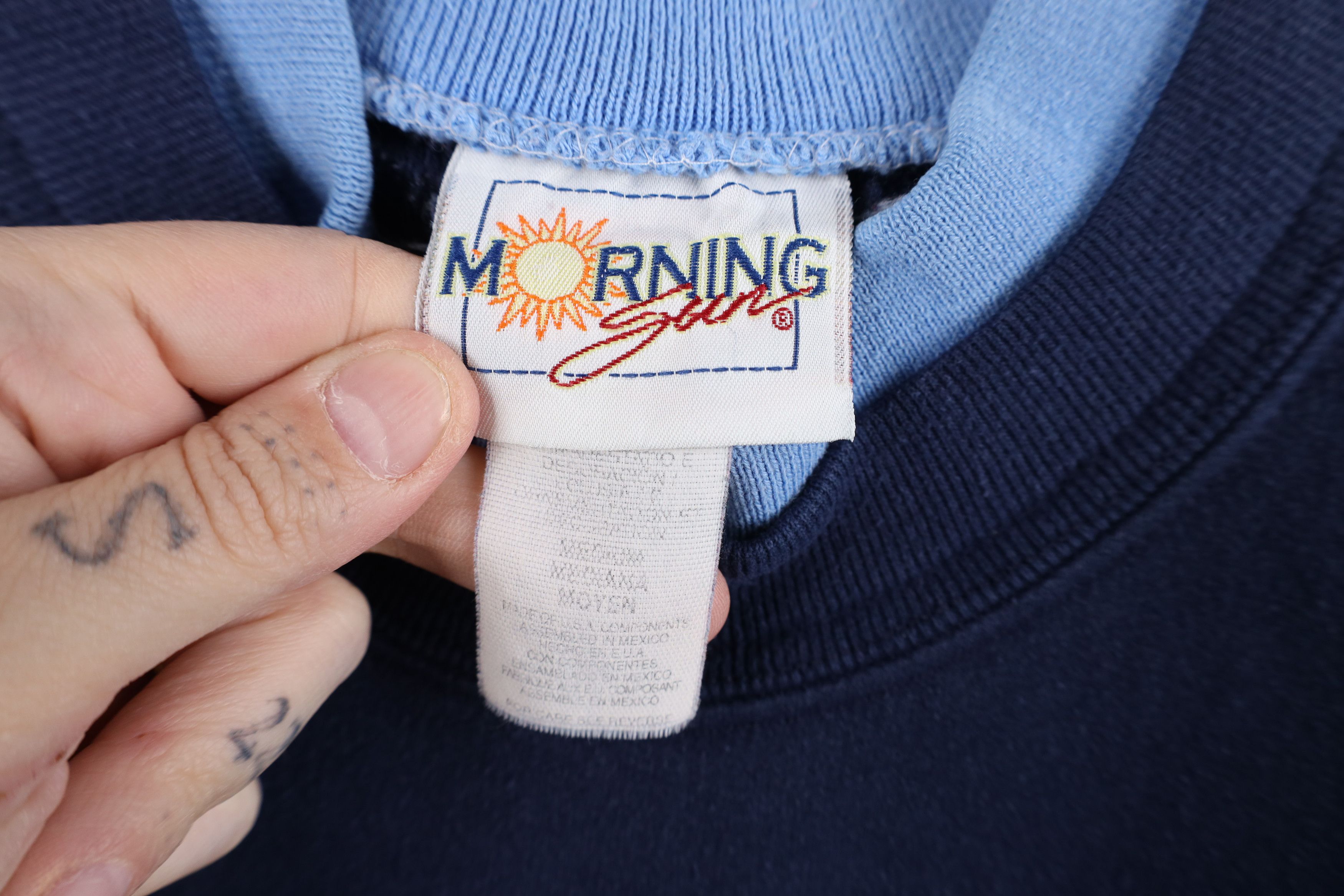 Vintage Vintage 90s Streetwear Christmas Snow Birds Sweatshirt Blue Size M / US 6-8 / IT 42-44 - 9 Thumbnail