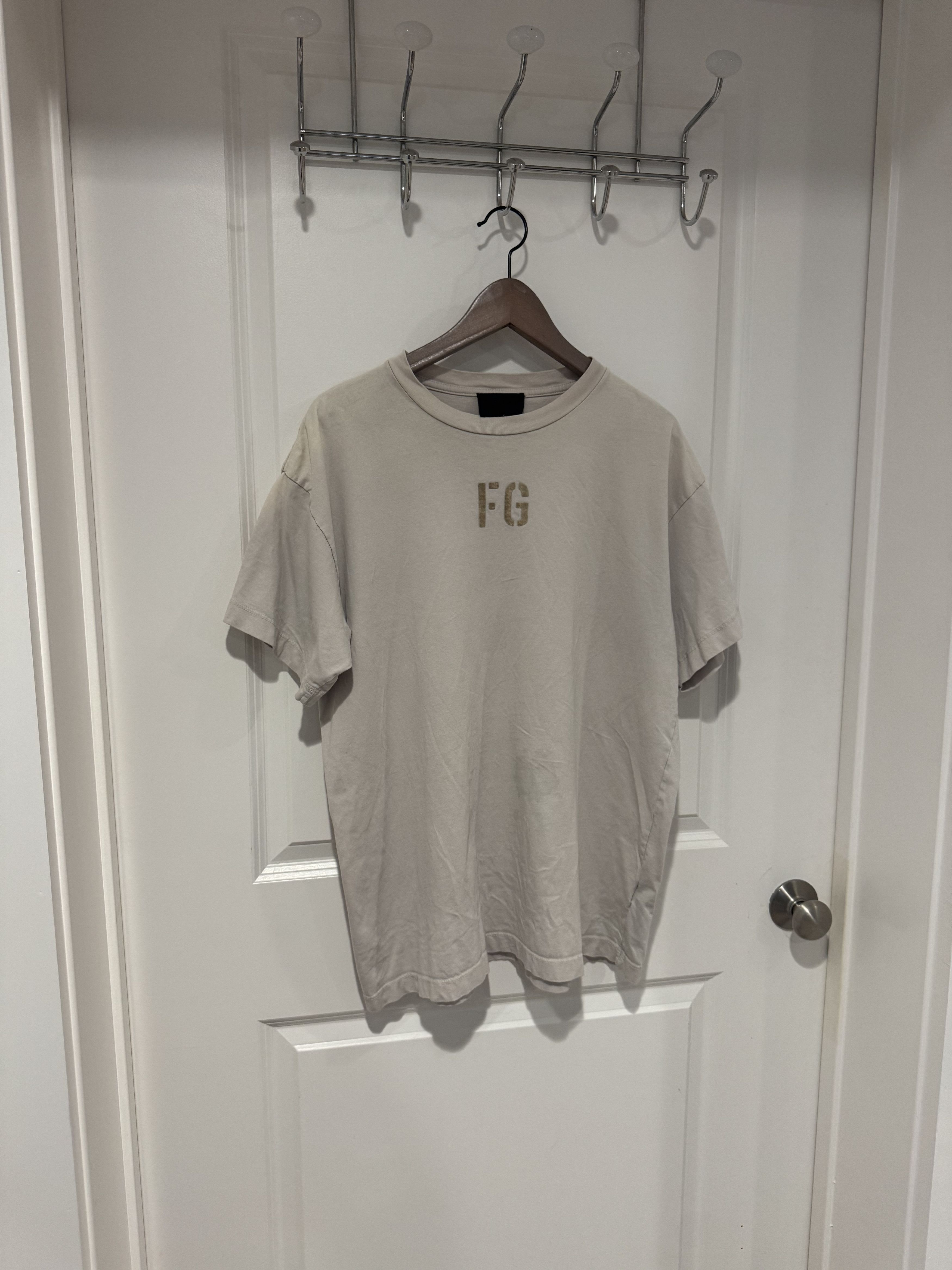 Fear of God Fear of God Seventh Collection "FG" Cream T-Shirt Size US M / EU 48-50 / 2 - 3 Thumbnail
