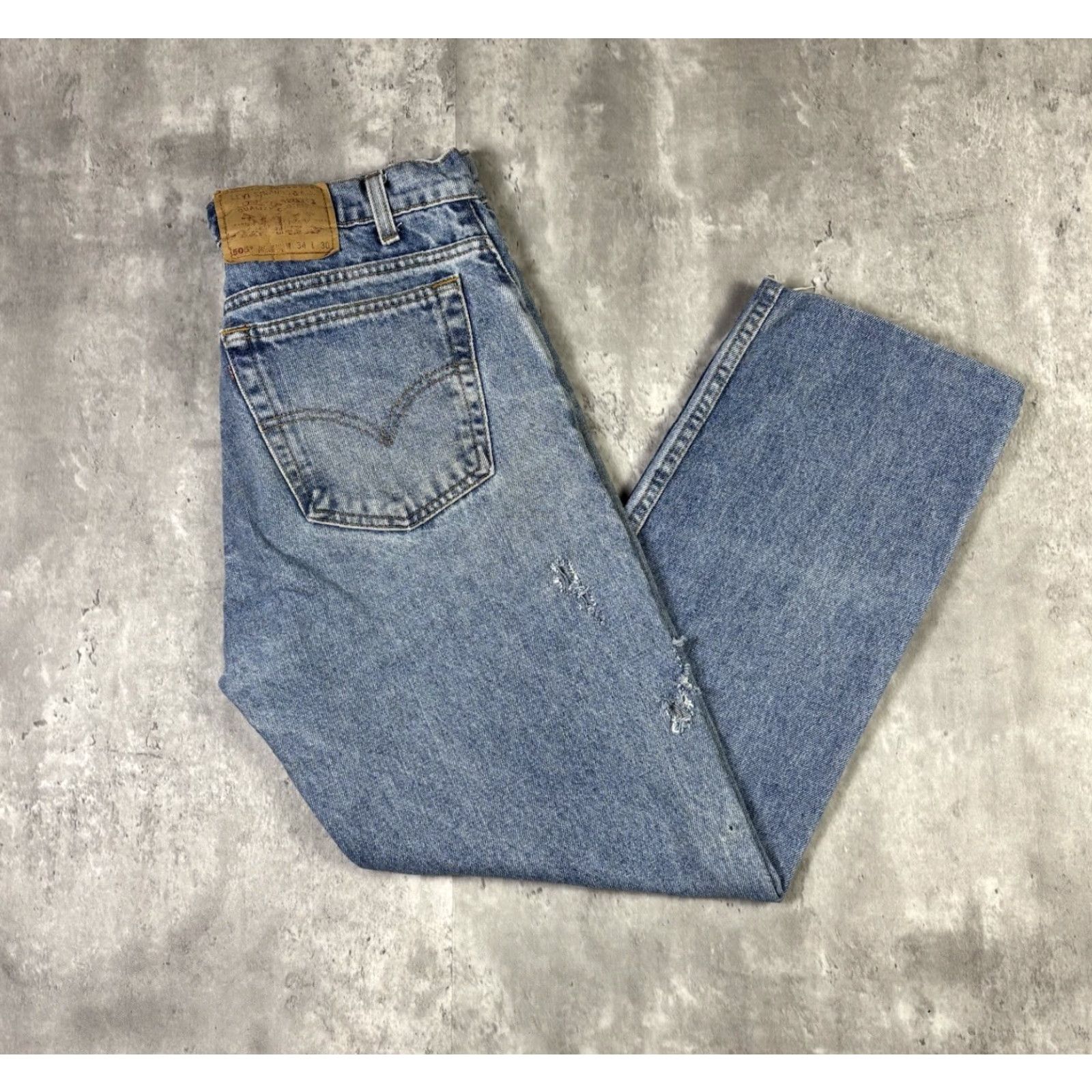 Levi's VINTAGE Levi's 505 Jeans Straight Fit Hemmed Blue Size 32x26 USA Mens Size US 36 / EU 52 - 2 Thumbnail