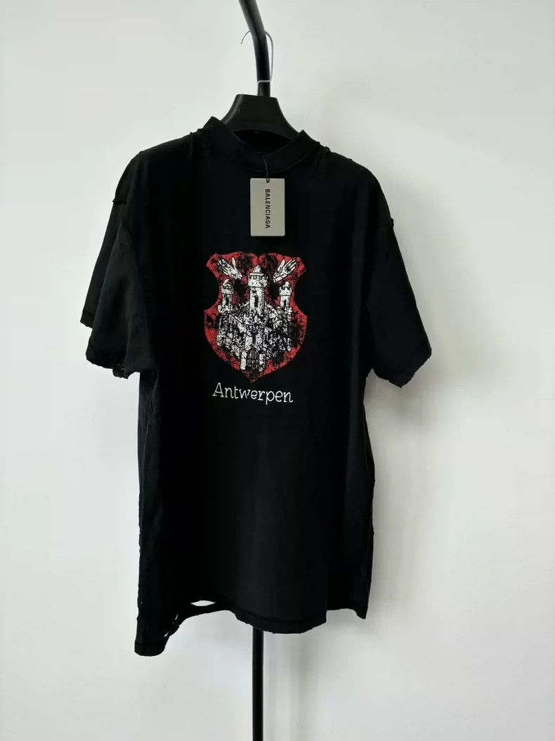 Balenciaga Balenciaga Antwerp Short Sleeve T-Shirt - dmc Size US XS / EU 42 / 0 - 1 Thumbnail