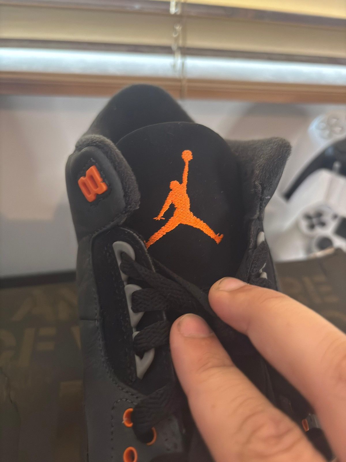 Jordan Brand Nike Air Jordan 3 Retro "Fear" Size US 11 / EU 44 - 8 Thumbnail