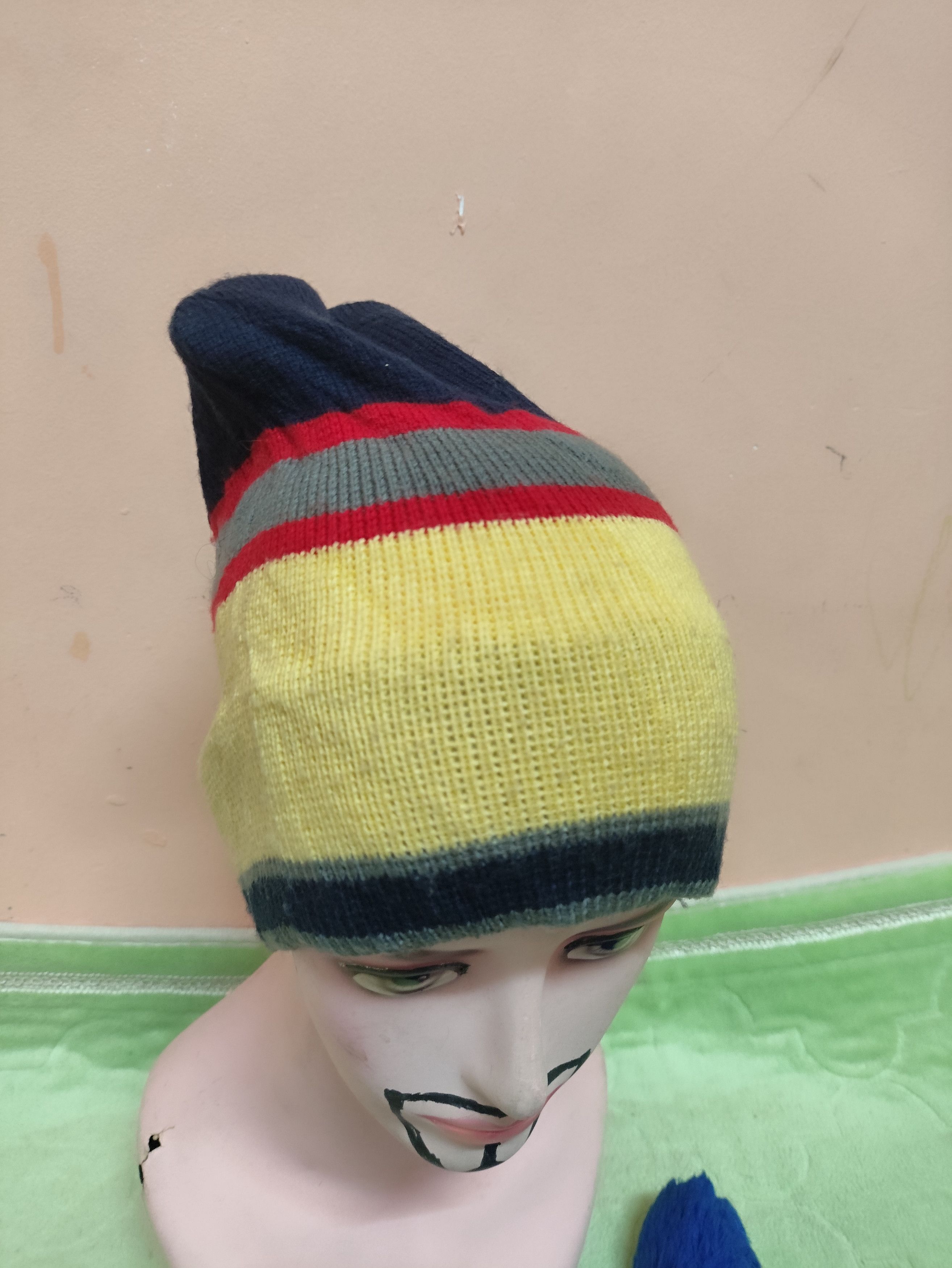 Vintage Combo 3 pieces Beanies Snowcap Streetwear Collections Size ONE SIZE - 3 Thumbnail