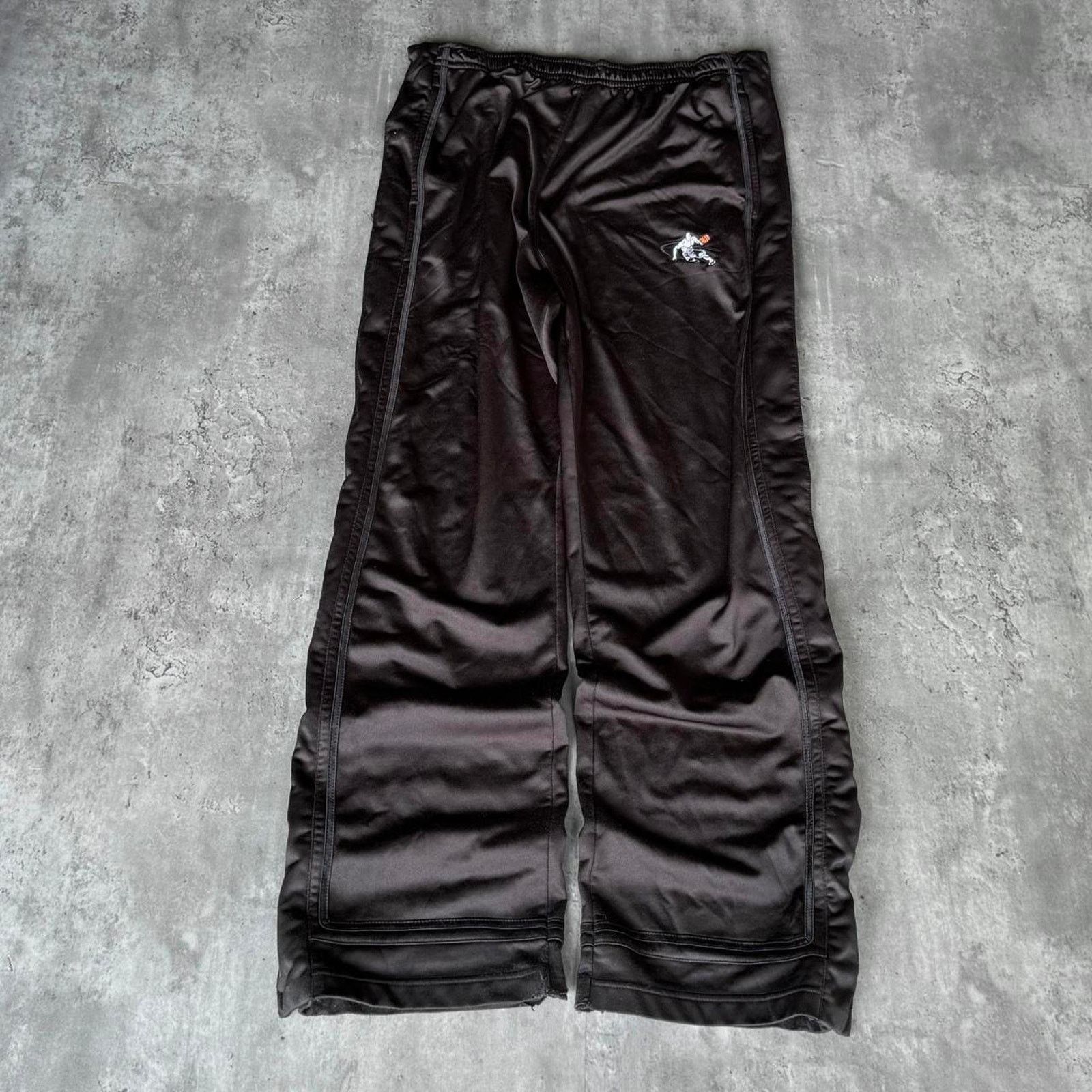 Japanese Brand × Vintage Vintage Y2K Baggy AND1 Basketball Opium Breakaway Sweatpants Size US 38 / EU 54 - 1 Thumbnail