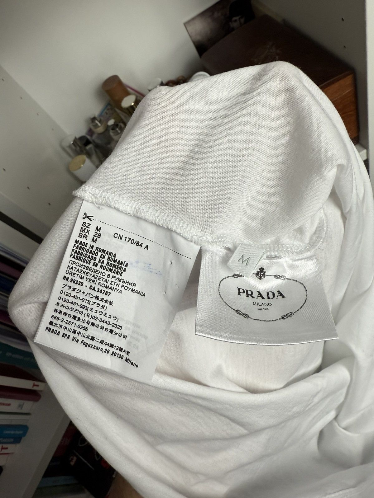 Designer × Prada Prada basic white short sleeve t-shirt tee M designer casual Size M / US 6-8 / IT 42-44 - 5 Thumbnail